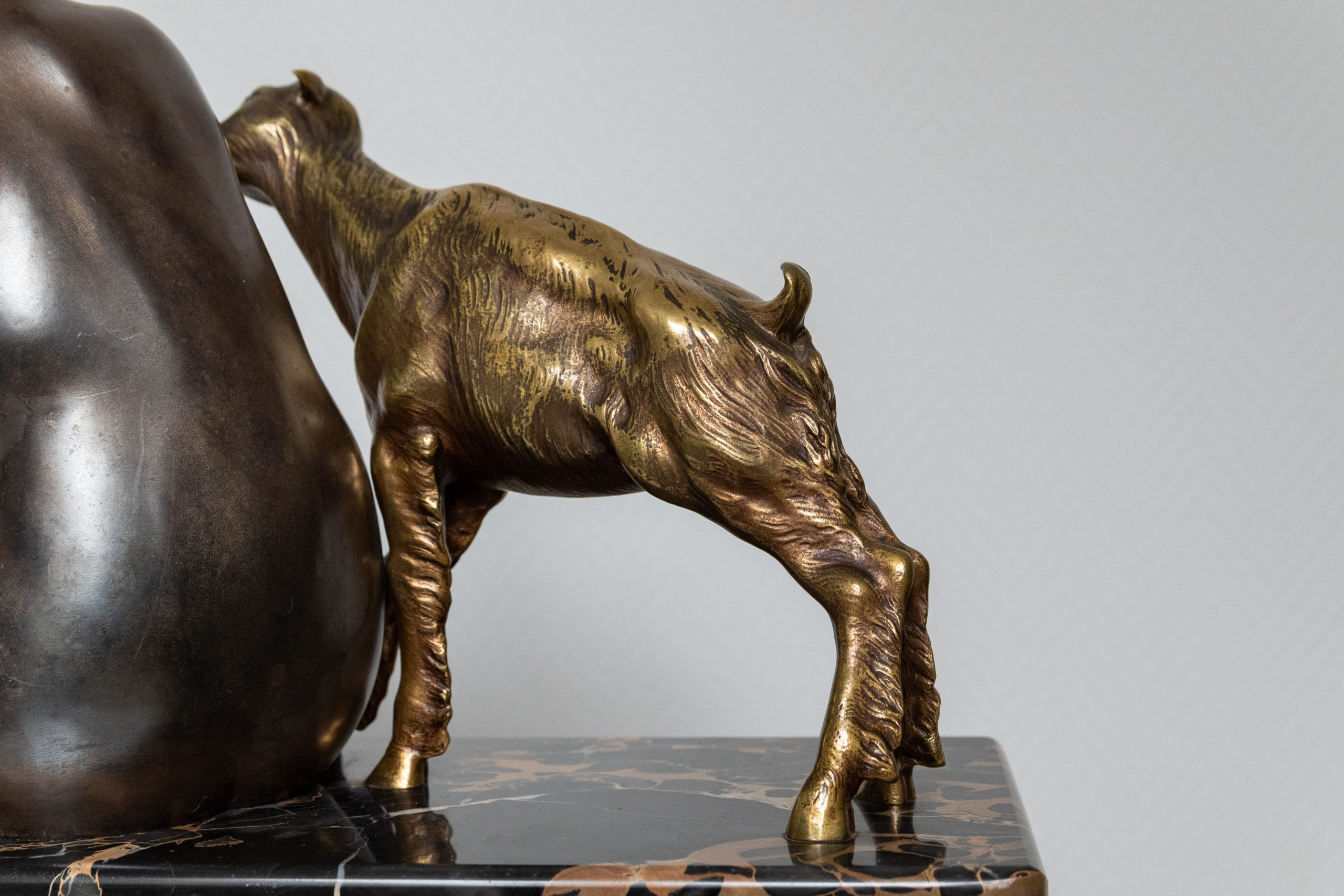 Armand-godard-sculpture-bronze-argenté-art-deco-XXe-france-aurore-morisse-affaire-conclue-antiquaire-liege-belgique8