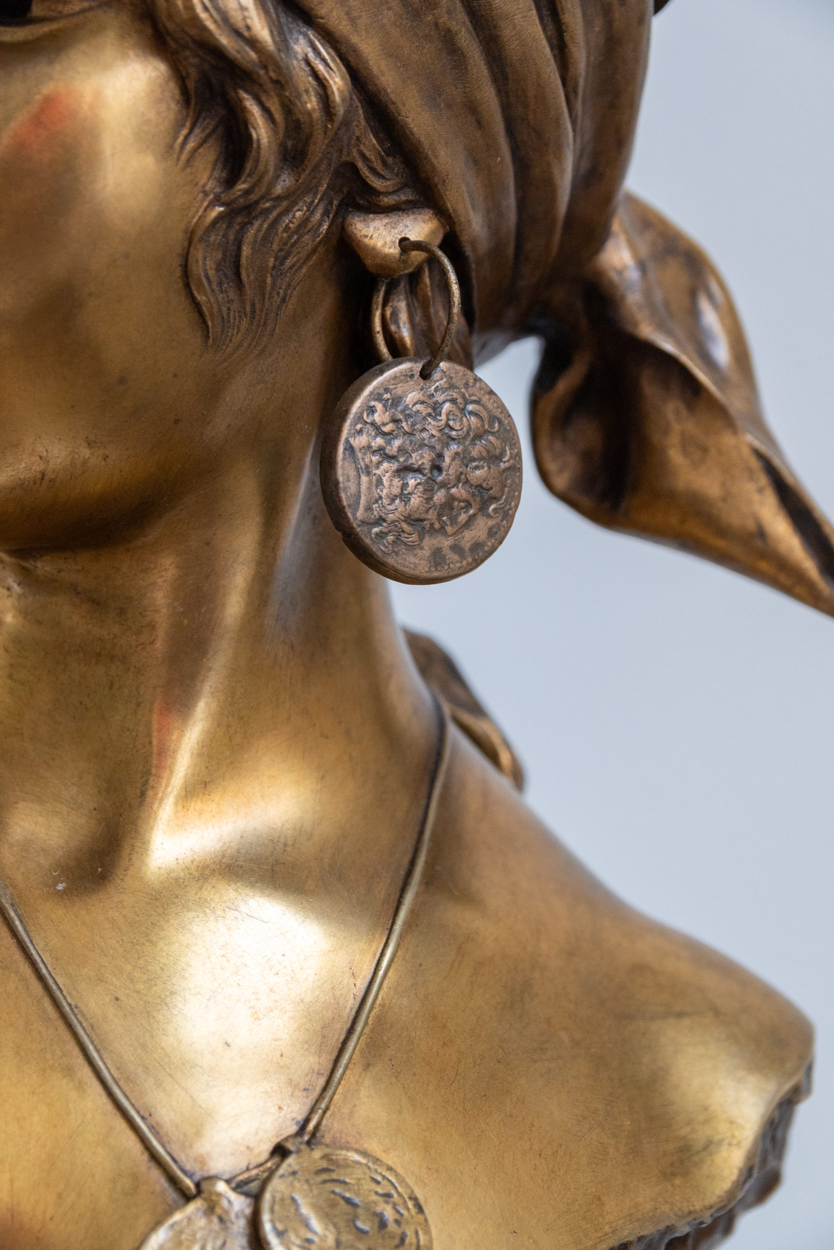 Emmanuel-villanis-la-bohème-bronze-doré-XIXe-XXE-objet-ancien-antiquité-aurore-morisse3