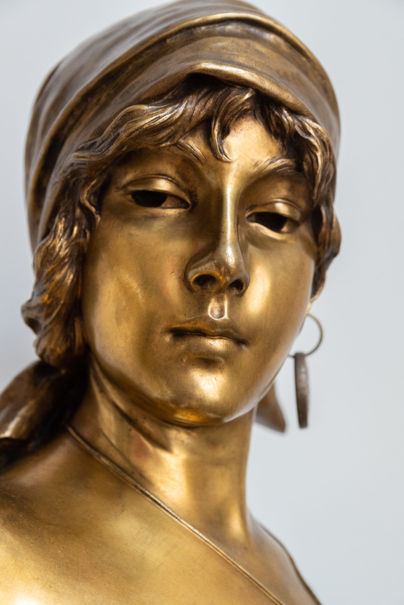 Emmanuel-villanis-la-bohème-bronze-doré-XIXe-XXE-objet-ancien-antiquité-aurore-morisse5