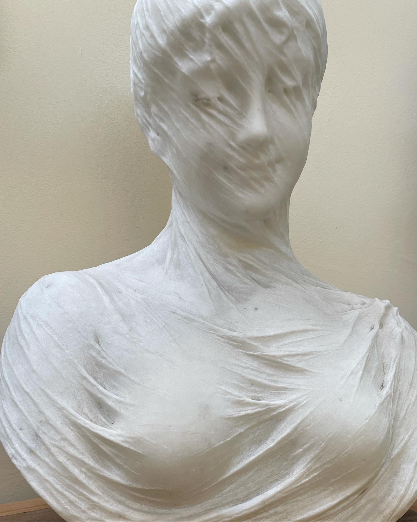 Cesare-lapini-buste-albâtre-italie-xixe-femme-buste-voile-veiled-maiden-1890-italie-aurore-morisse-affaire-conclue1