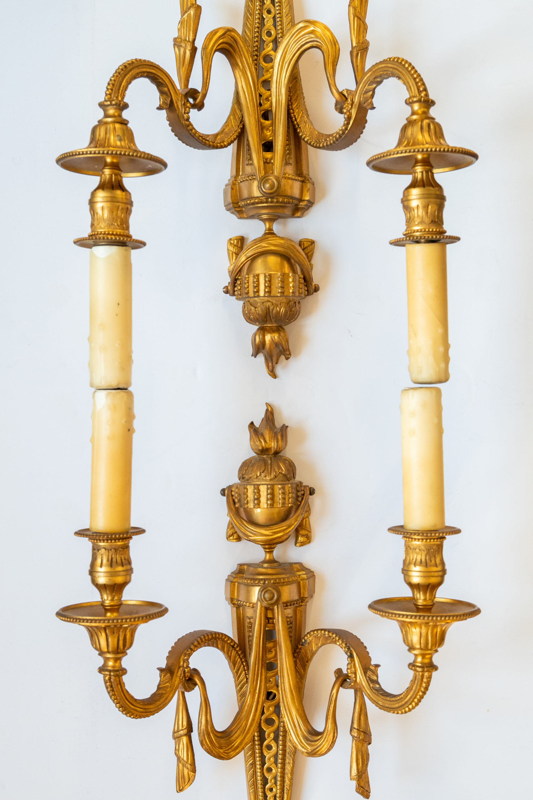 paire-appliques-bronze-ciselé-doré-xixe-antiquie-décoration-aufrore-Morisse-antiquaire-antiquité11