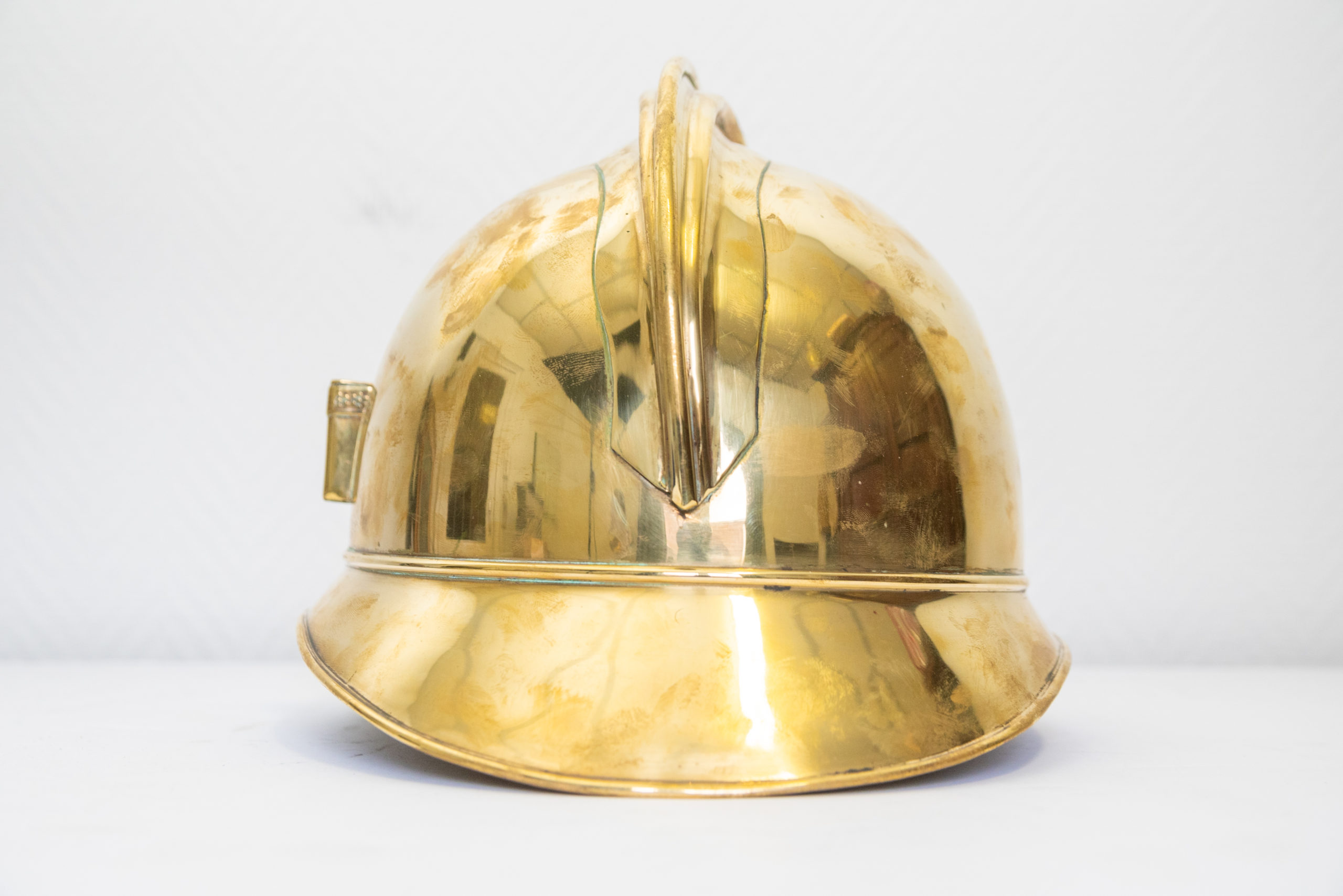 casque-sapeur-pompier-france-1880-XIXe-laiton-doré-aurore-morisse-chestret5-Antiquaire-affaireconclue5