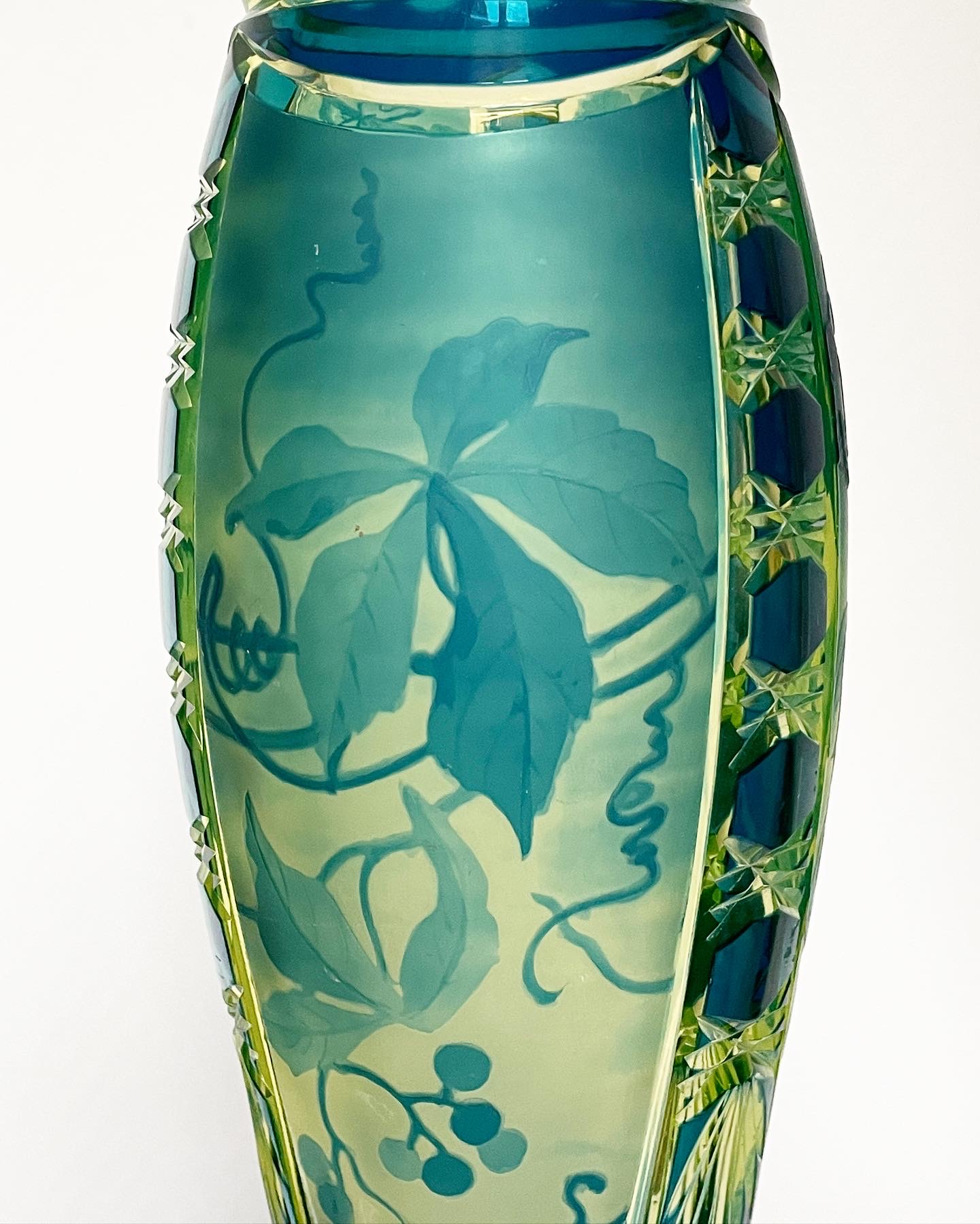 vase-jonghen-val-saint-lambert-urane-bleu-pétrole-art-nouveau-collection-cristal-léon-ledru-dégagé-acide-aurore-morisse-antiquaire-marchand-art-liège-paris3