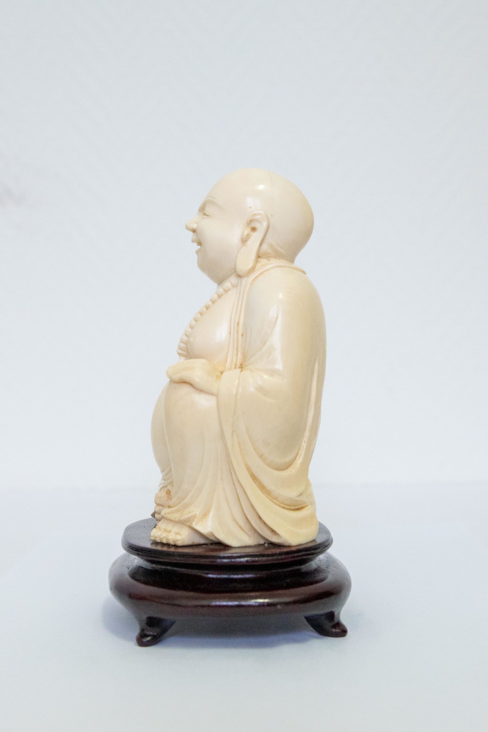 Sculpture-asiatique-bouddha-XIXe-1900-aurore-morisse-antiquaire-aurore-morisse-collection-décoration-antiquités-expertise-affaire-conclue14