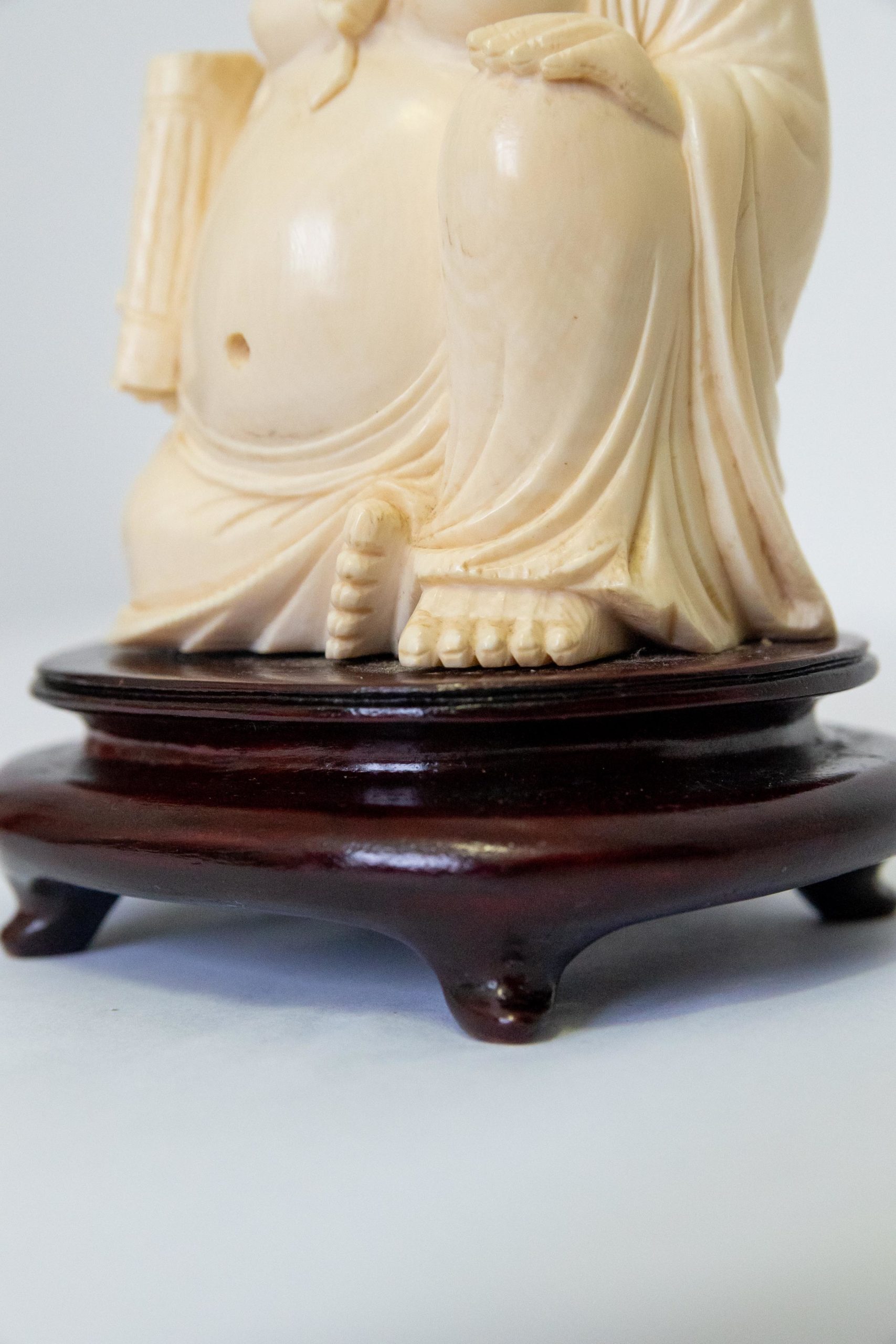 Sculpture-asiatique-bouddha-XIXe-1900-aurore-morisse-antiquaire-aurore-morisse-collection-décoration-antiquités-expertise-affaire-conclue19