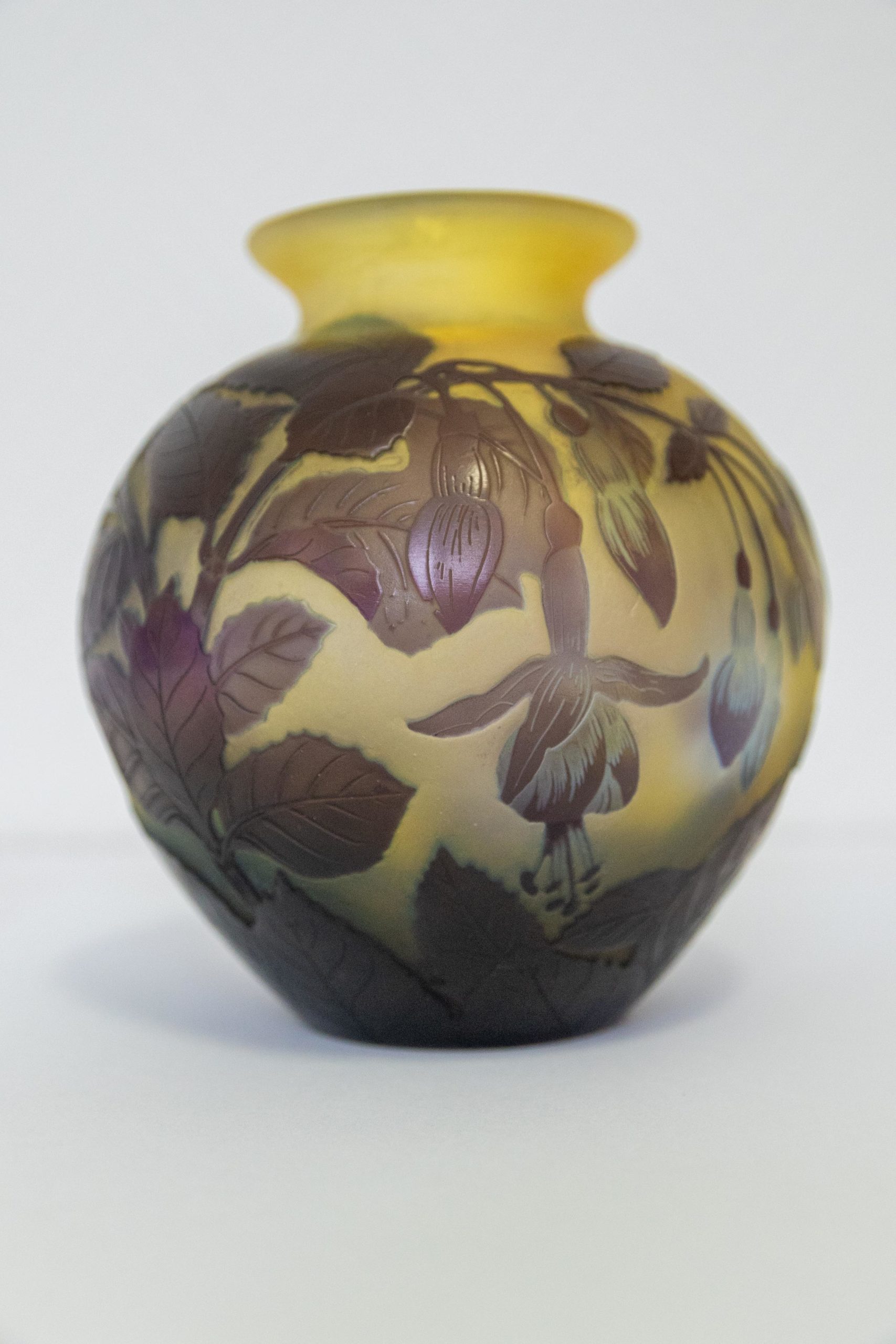 Vase-verrerie-nancy-art-nouveau-Emile-gallé-vase-gallé-authentique-signature-antiquaire-aurore-morisse-auroremorisse-affaire-conclue-liège-paris-antiquités2