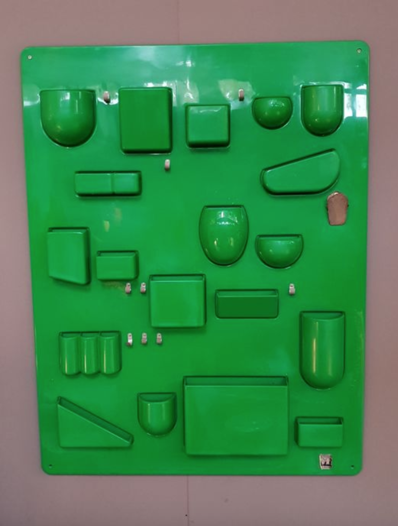 Grand-utensilo-vert-vitra-dorothé-becker-panneau-mural-rangement-vert-rare-aurore-morisse1