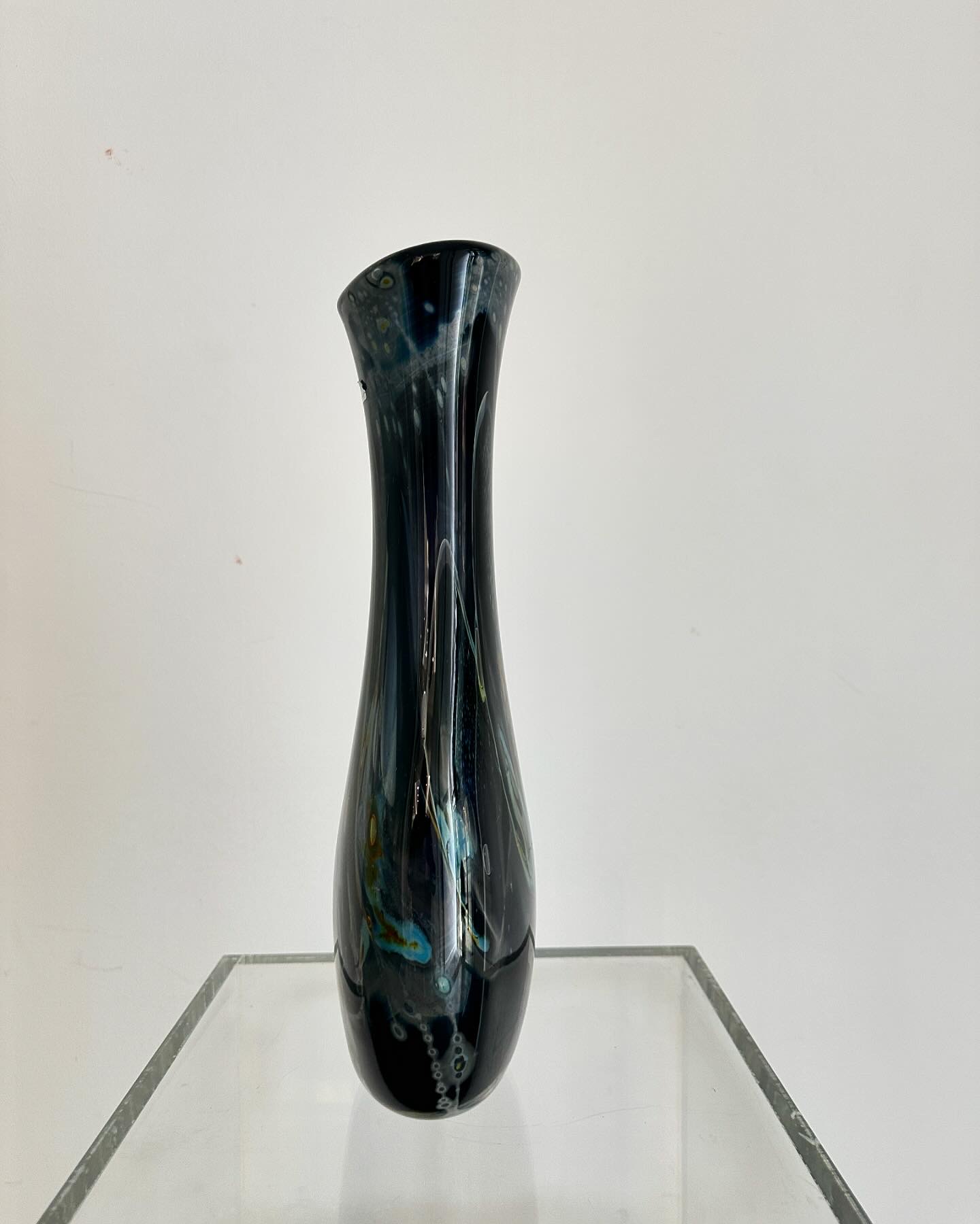 Aurore-Morisse-Louis-Leloup-vase-cristal-artiste-liégeois4