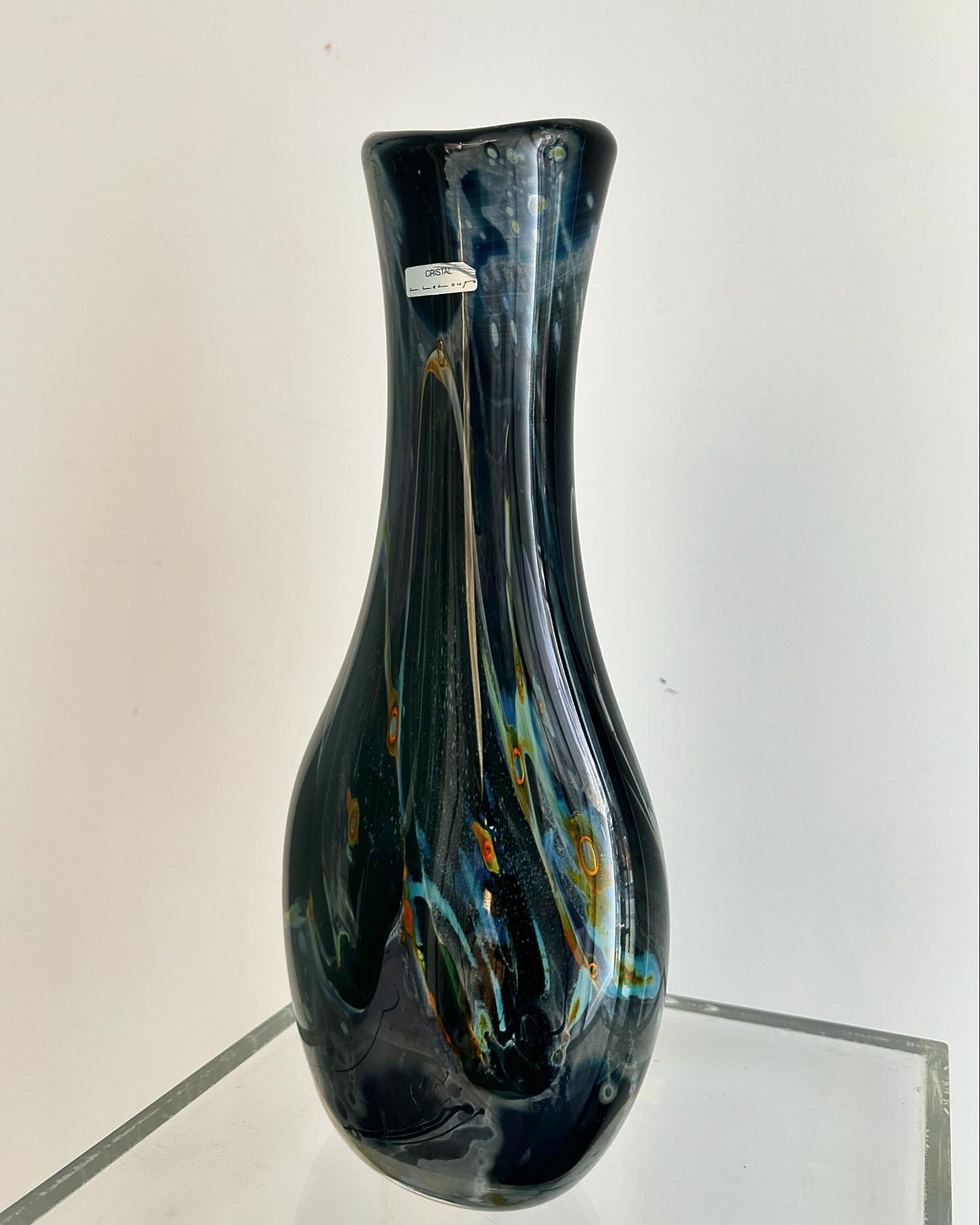 Aurore-Morisse-Louis-Leloup-vase-cristal-artiste-liégeois7