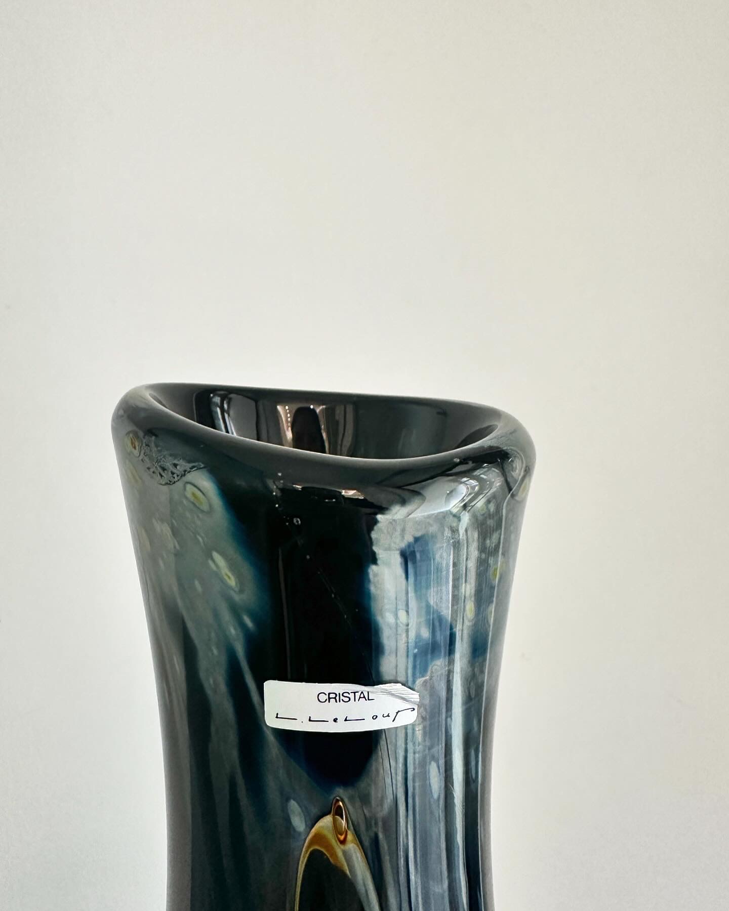 Aurore-Morisse-Louis-Leloup-vase-cristal-artiste-liégeois8