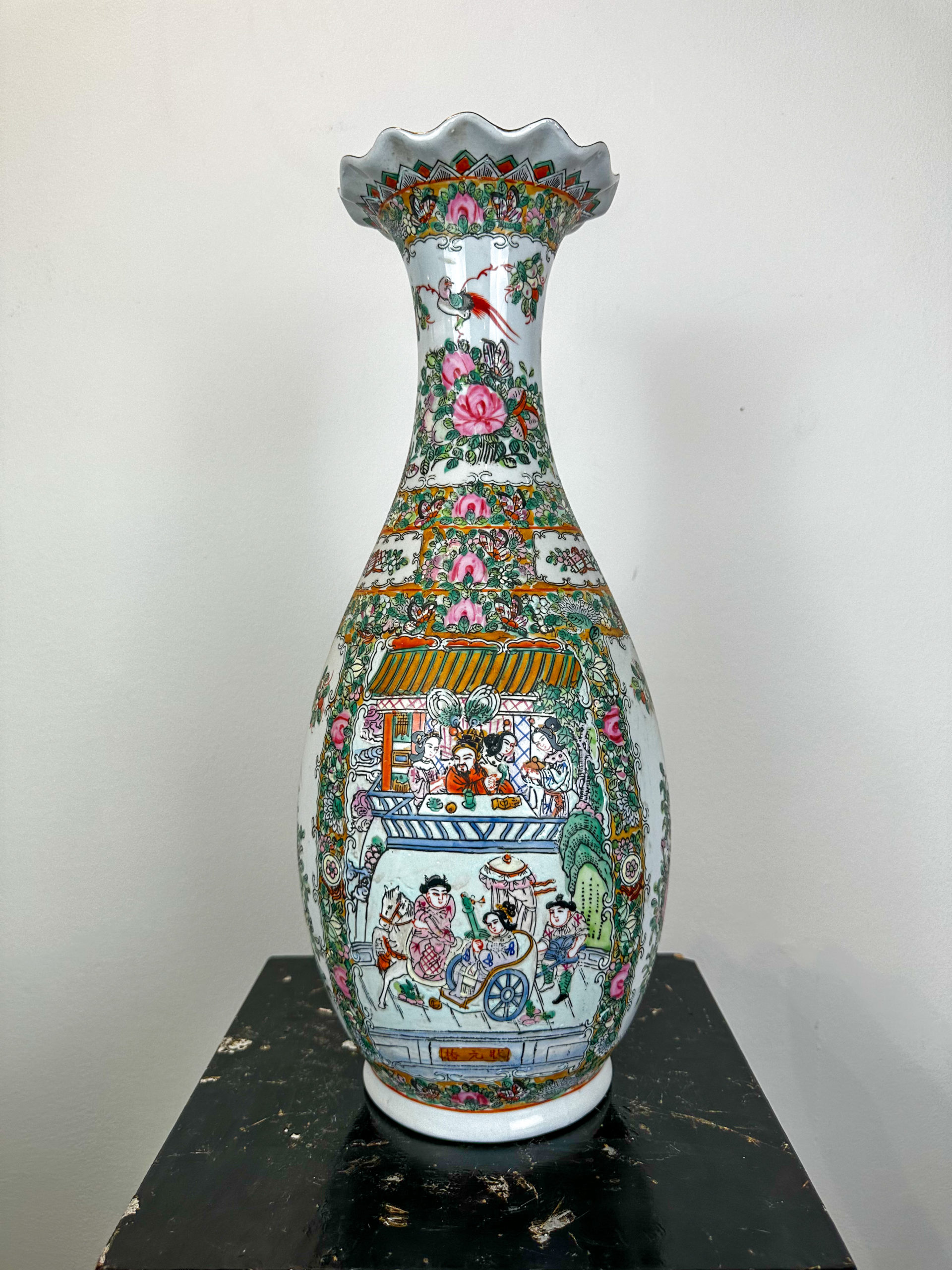 IMG_6762aurore-morisse-affaire-conclue-vase-chinois-décoration-enfants-blanc-grand-col-fleurs-investissement-chinoiserie