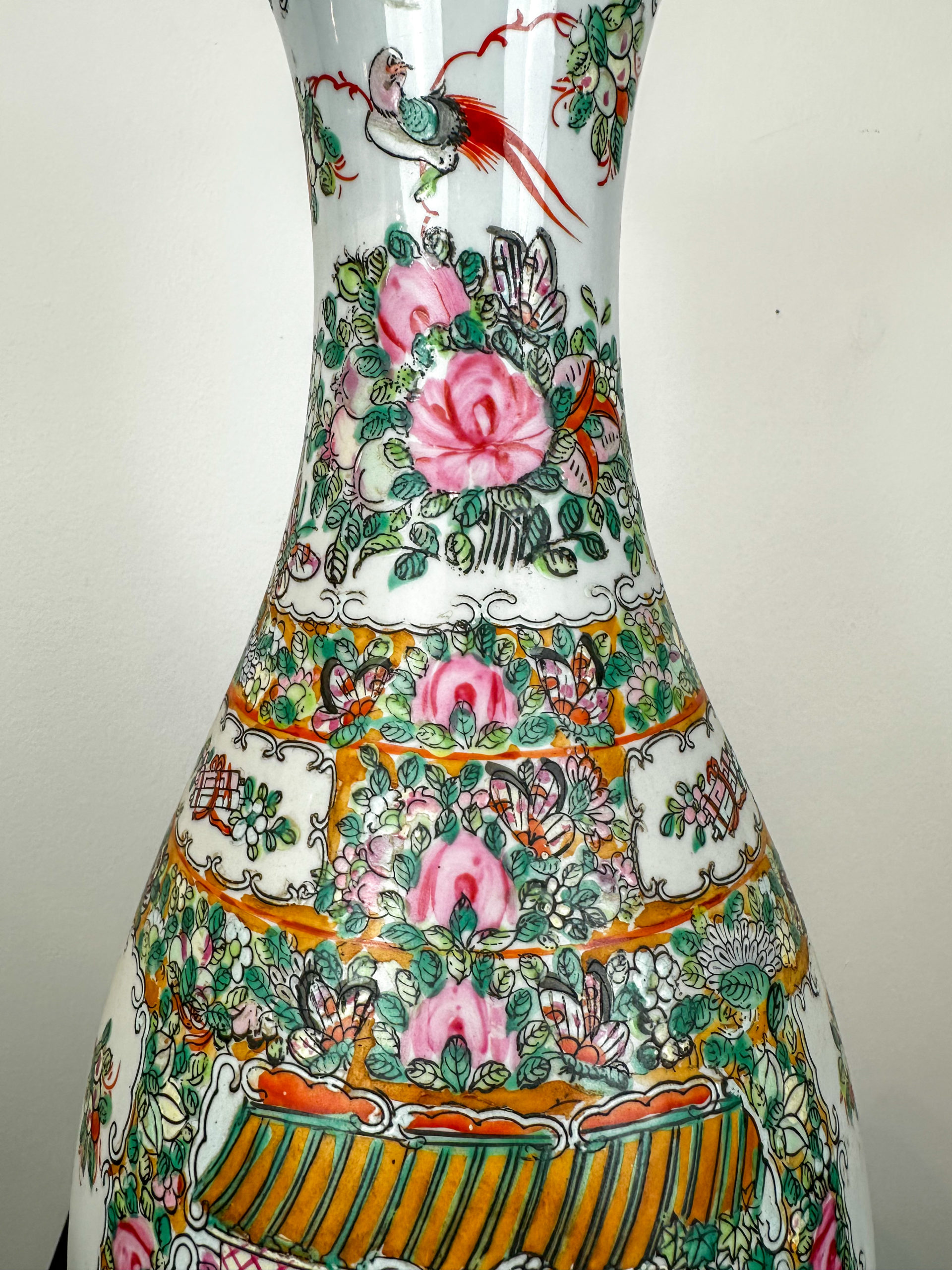 IMG_6767aurore-morisse-affaire-conclue-vase-chinois-décoration-enfants-blanc-grand-col-fleurs-investissement-chinoiserie