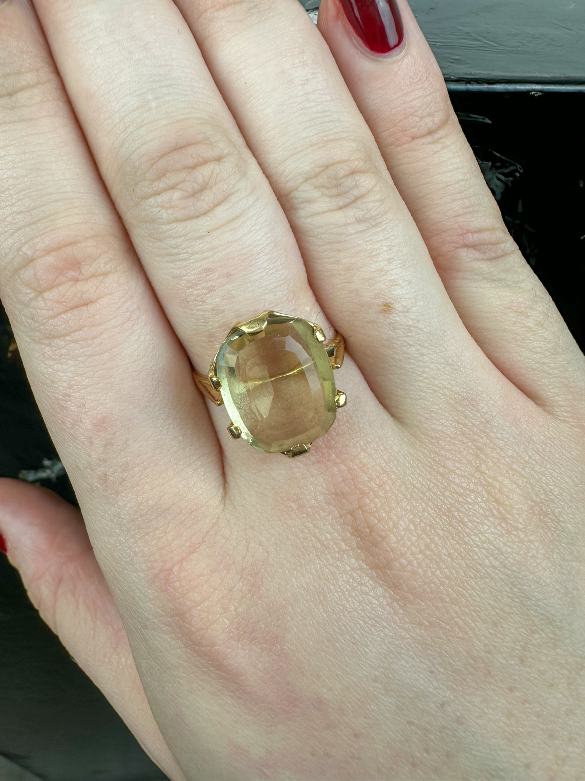 IMG_6885aurore-morisse-affaire-conclue-bijoux-bague-en-or-ancien-quartz-jaune-3cts-vintage-rétro-or-ancien-collectionneur-investissement