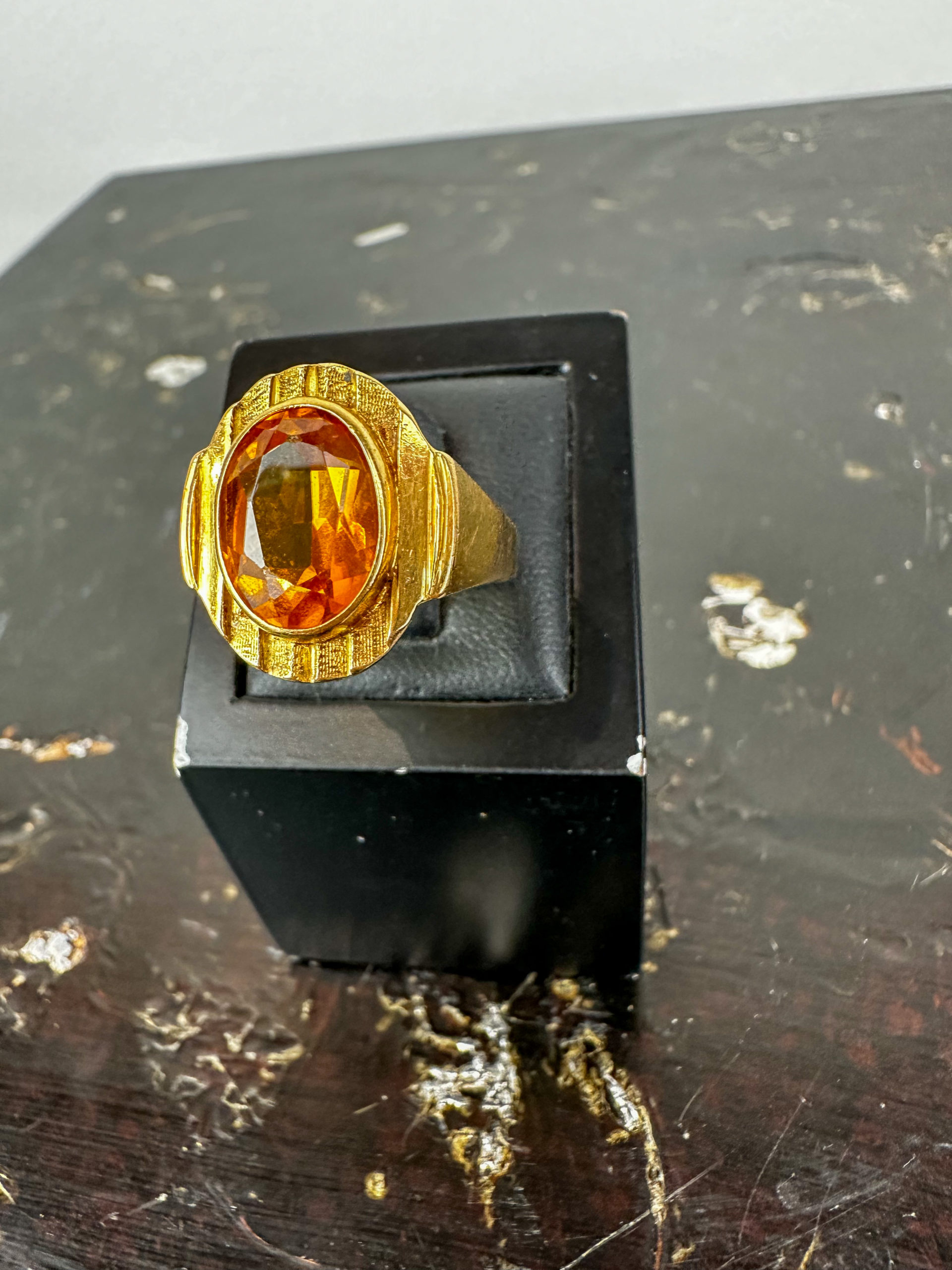 IMG_6891aurore-morisse-affaire-conclue-bijoux-bague-en-or-ancien-citrine-ambrée-vintage-rétro-or-ancien-collectionneur-investissement