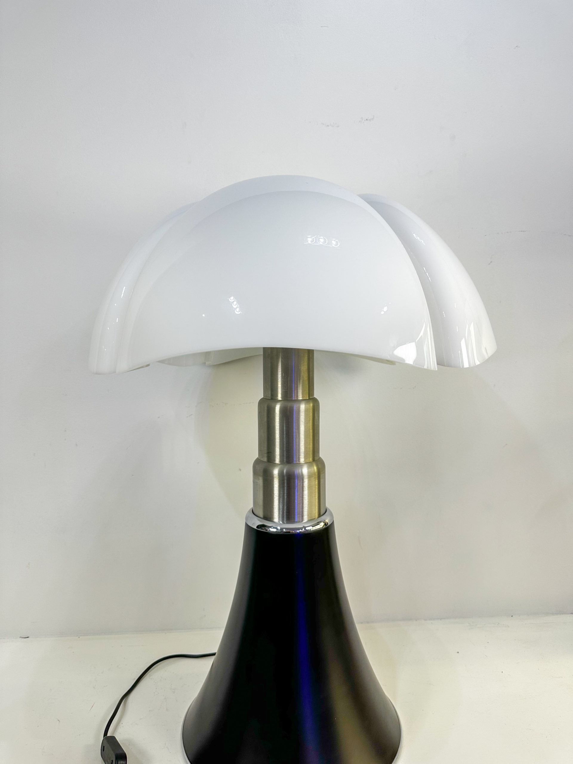 Lampe• Artemide Pipistrello
