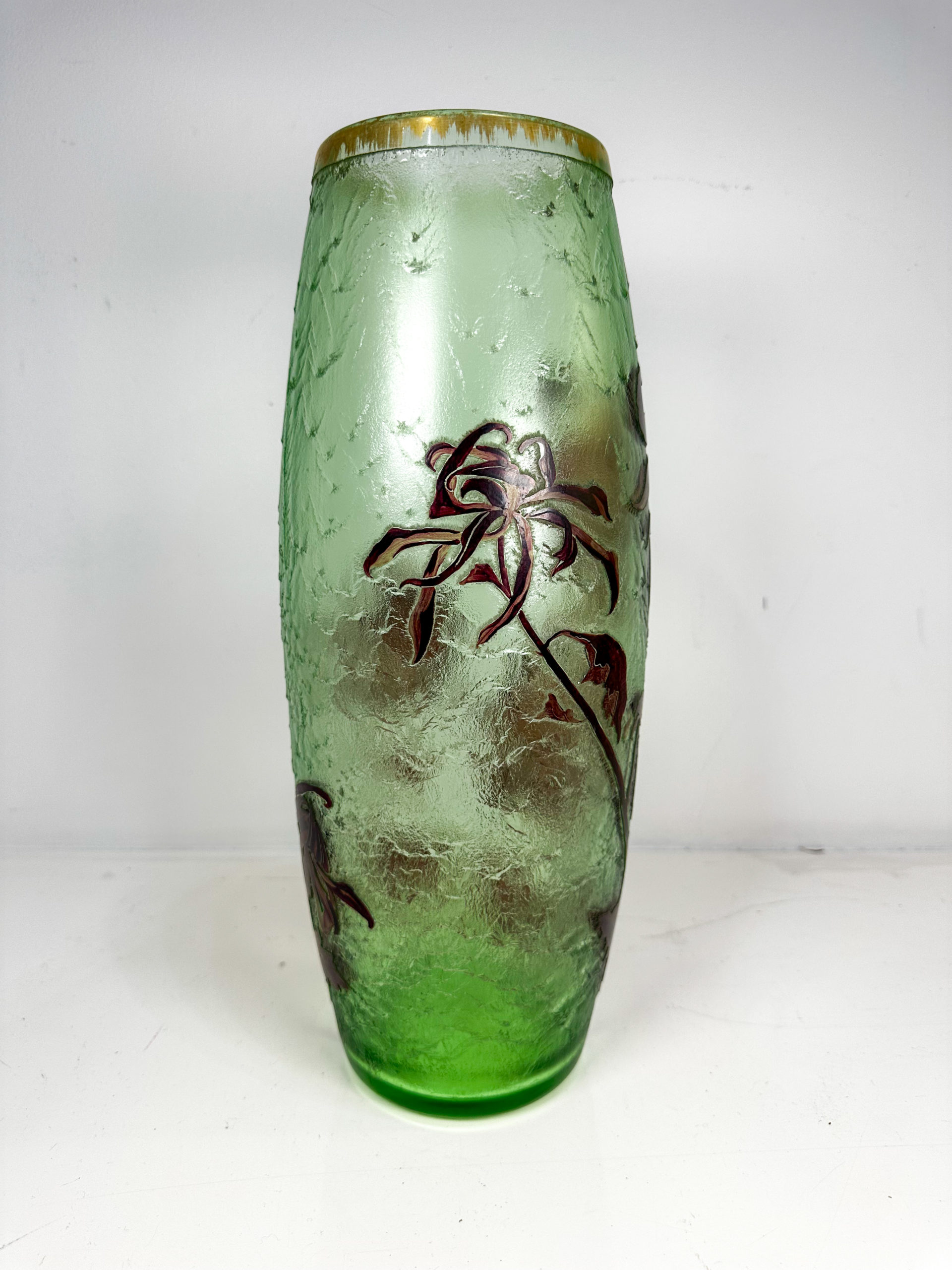 IMG_9839aurore morisse affaire conclue vase verrerie gallé isabelle debacker bruxelles nouveau belgique rare vert fleurs collection investissement