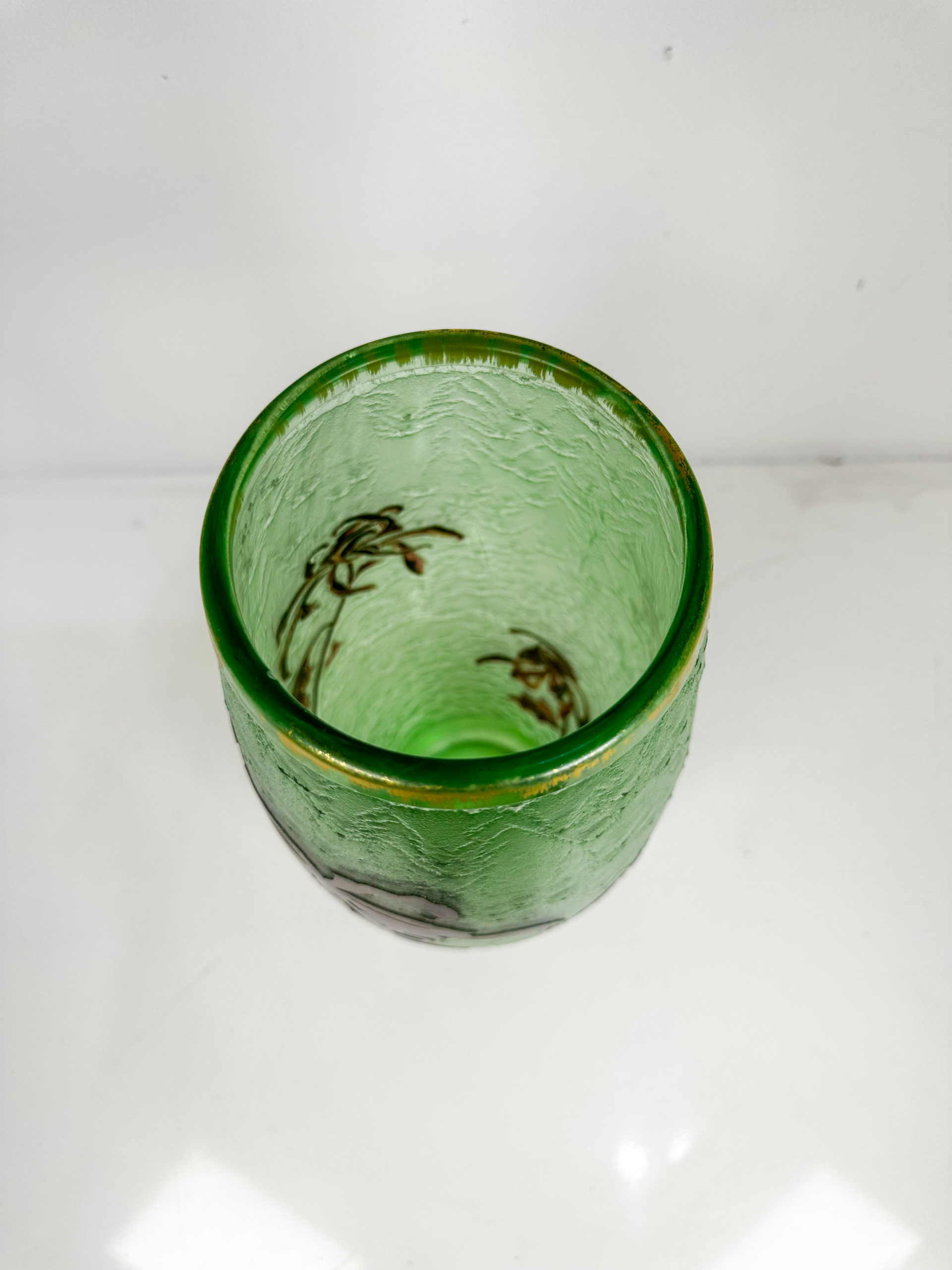 IMG_9842aurore morisse affaire conclue vase verrerie gallé isabelle debacker bruxelles nouveau belgique rare vert fleurs collection investissement