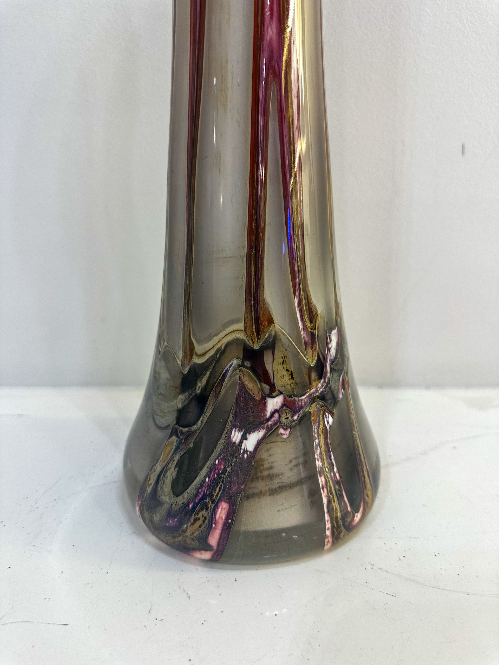 IMG_0324aurore morisse affaire conclue louis leloup verrerie vase allongeĢ deĢcoration val saint lambert lieĢge belgique 20e sieĢcle deĢcoration collectionneur occasion