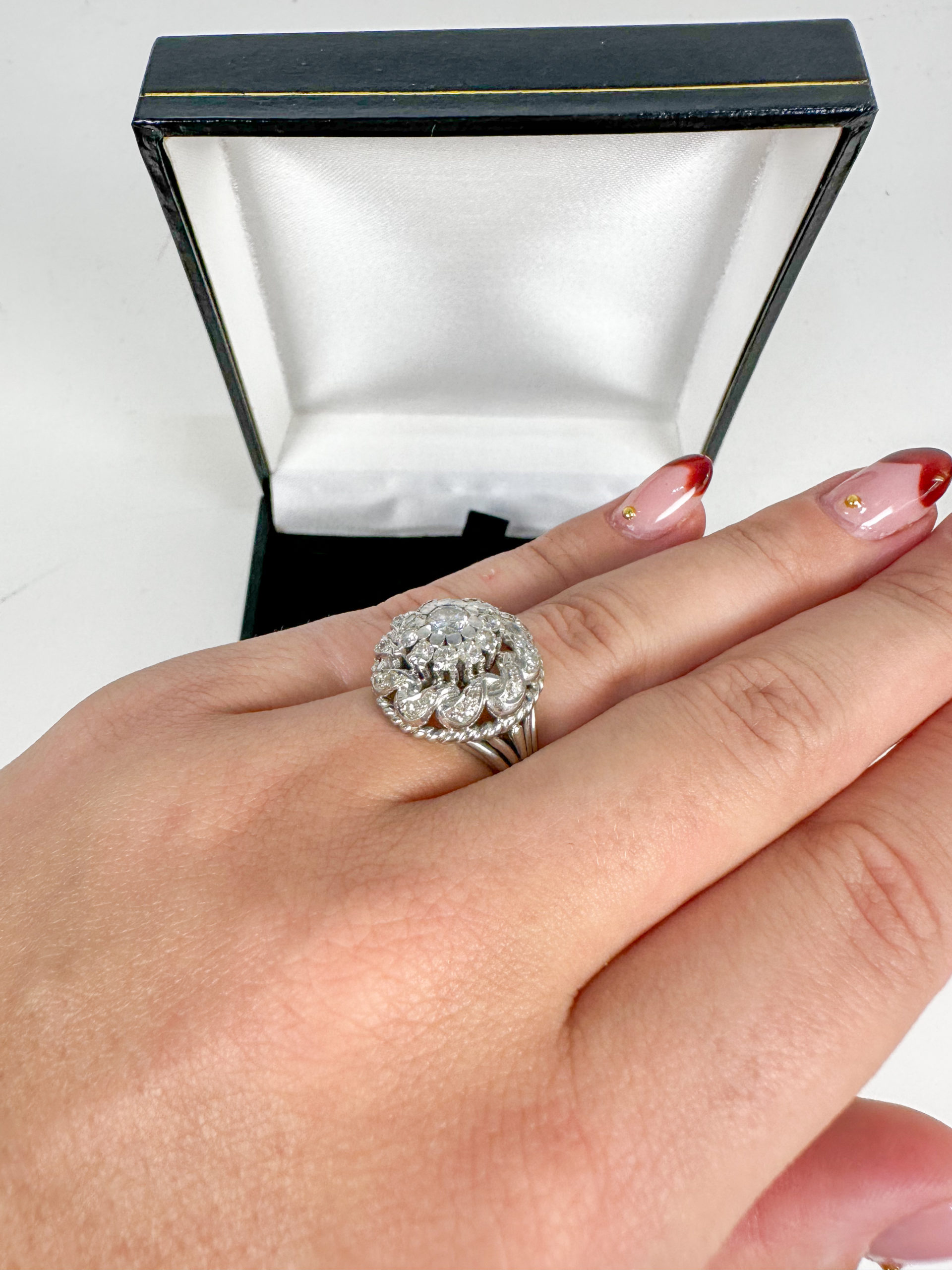 IMG_9954aurore morisse affaire conclue bijoux bague diamants or blanc seconde main vintage occassion collectionneur