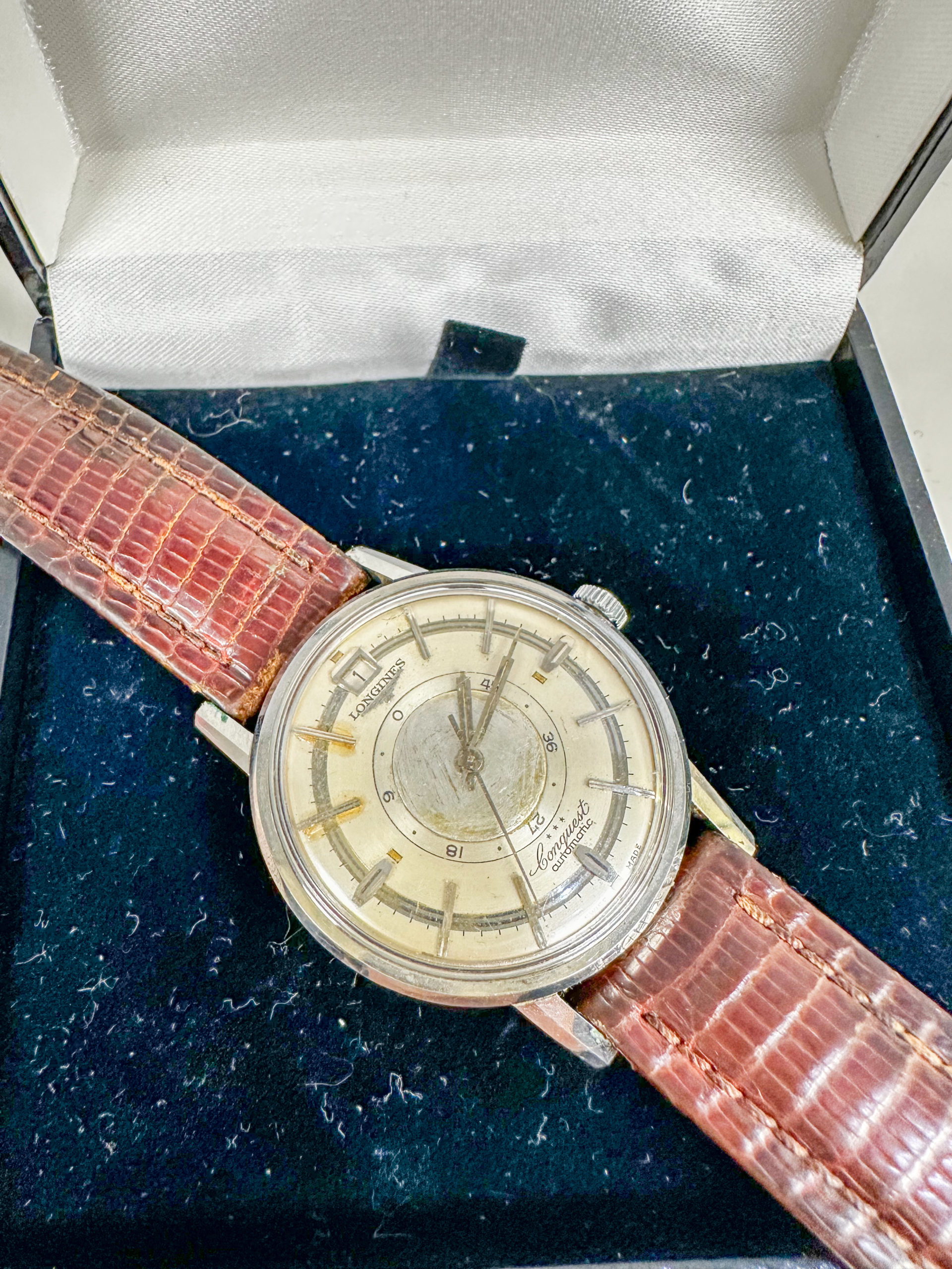 IMG_9980aurore morisse affaire conclue bijoux montre longines conquest rare automatique suisse 34mm seconde main vintage occassion collectionneur