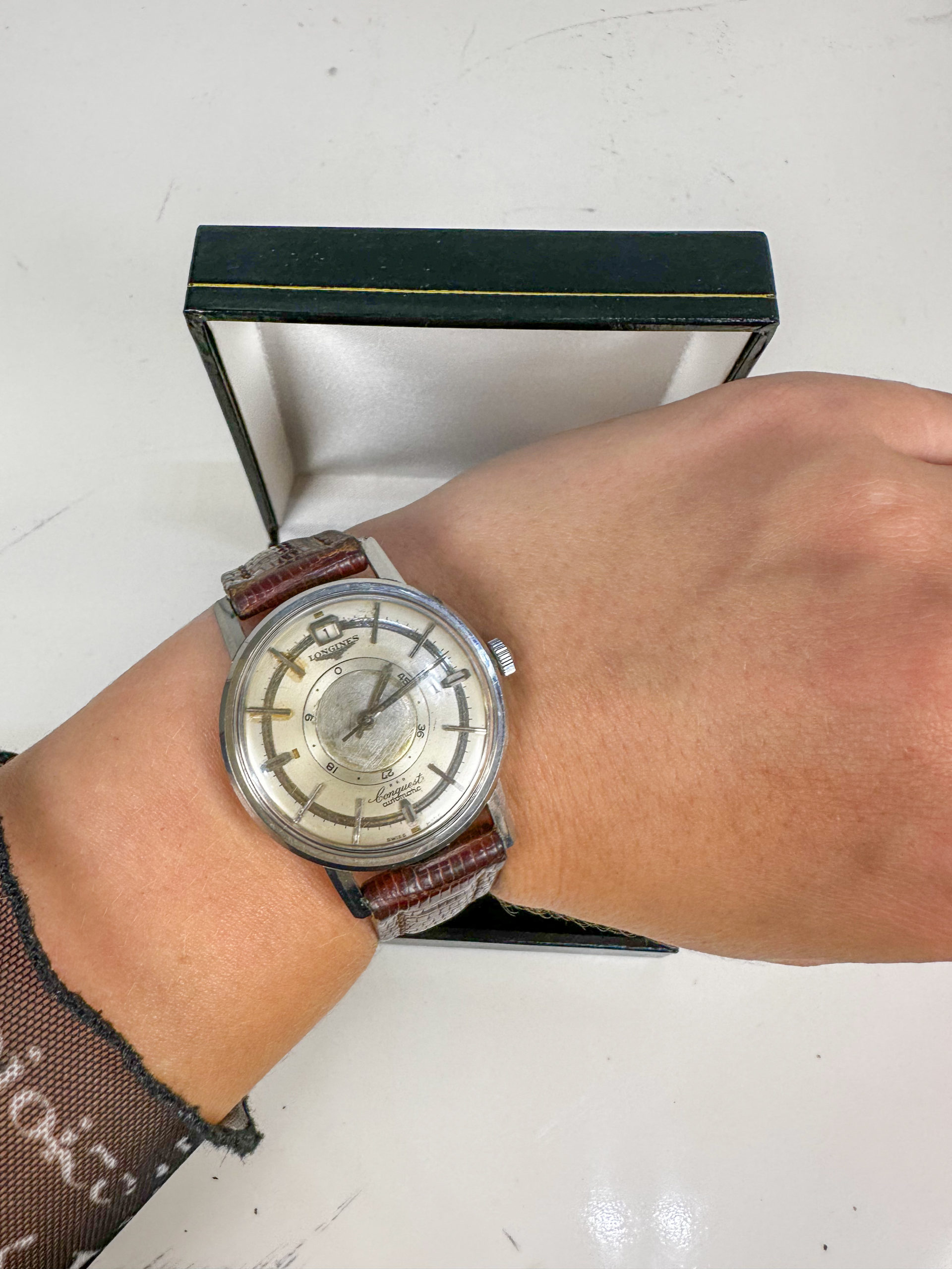 IMG_9982aurore morisse affaire conclue bijoux montre longines conquest rare automatique suisse 34mm seconde main vintage occassion collectionneur