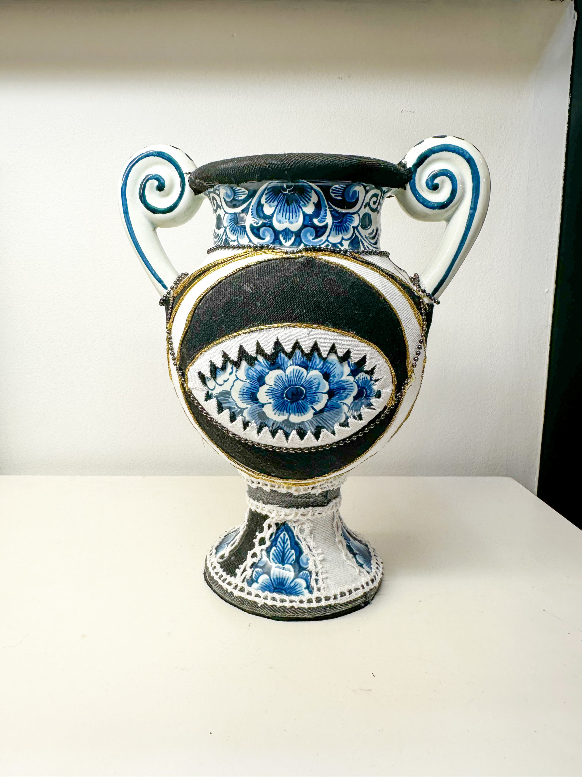 Vase• Le Shirka
