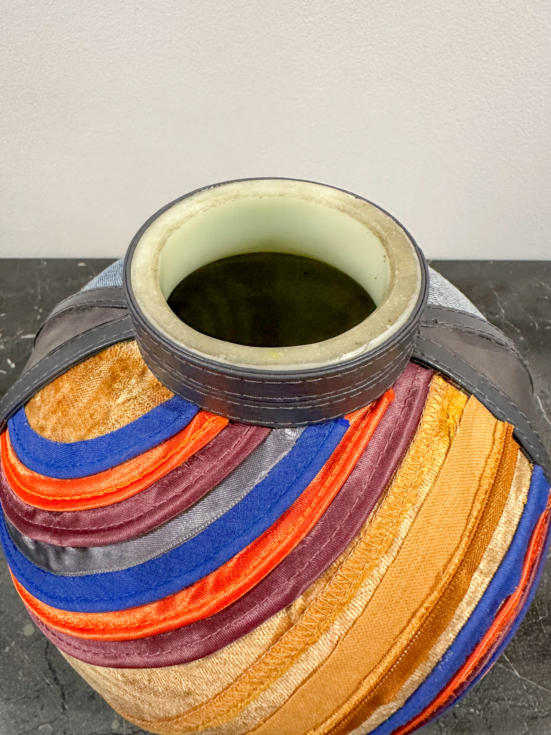 IMG_0855aurore morisse affaire conclue vase céramique pythie the fool delphine fontaine charder upcycling création pièce unique décoration