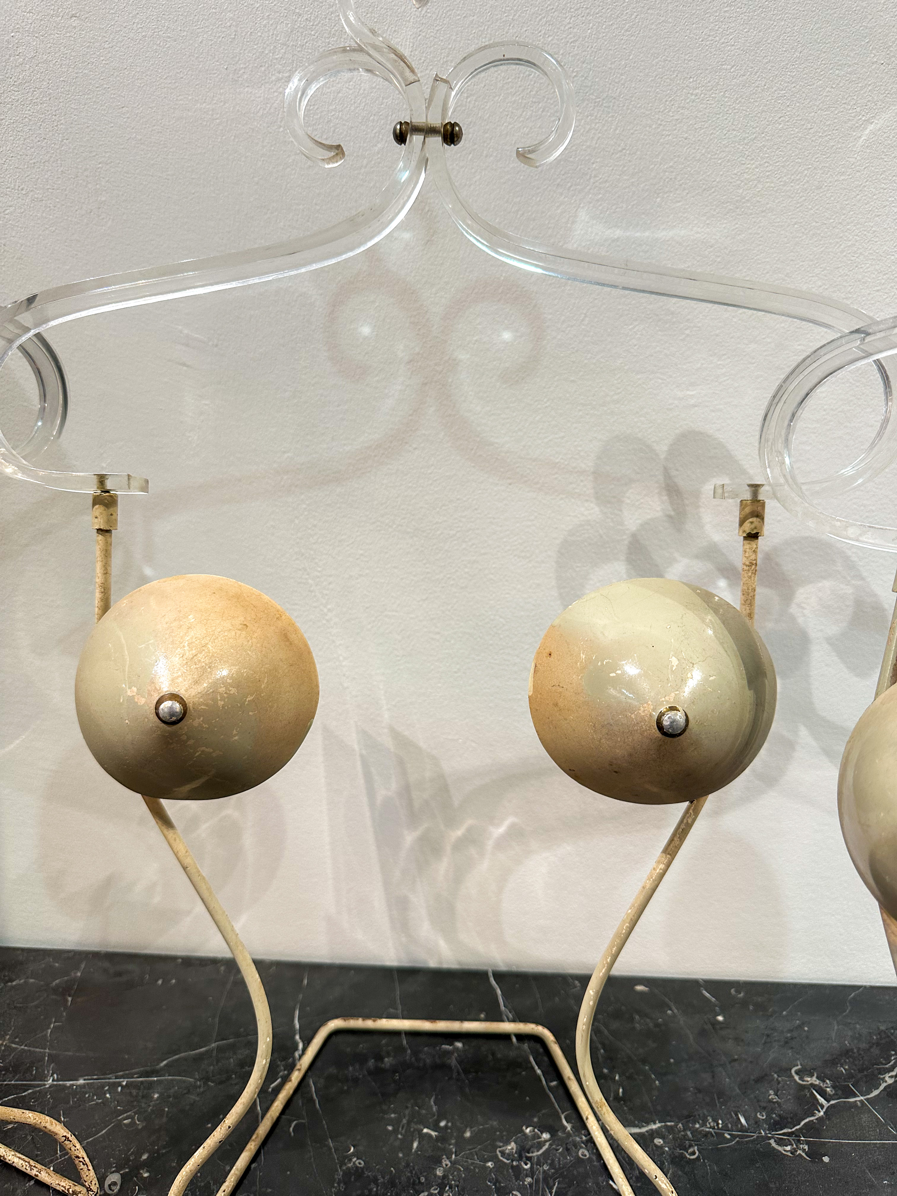 IMG_1153aurore morisse affaire conclue objets présentoirs lingerie siegel france années 30 40 vintage décoration