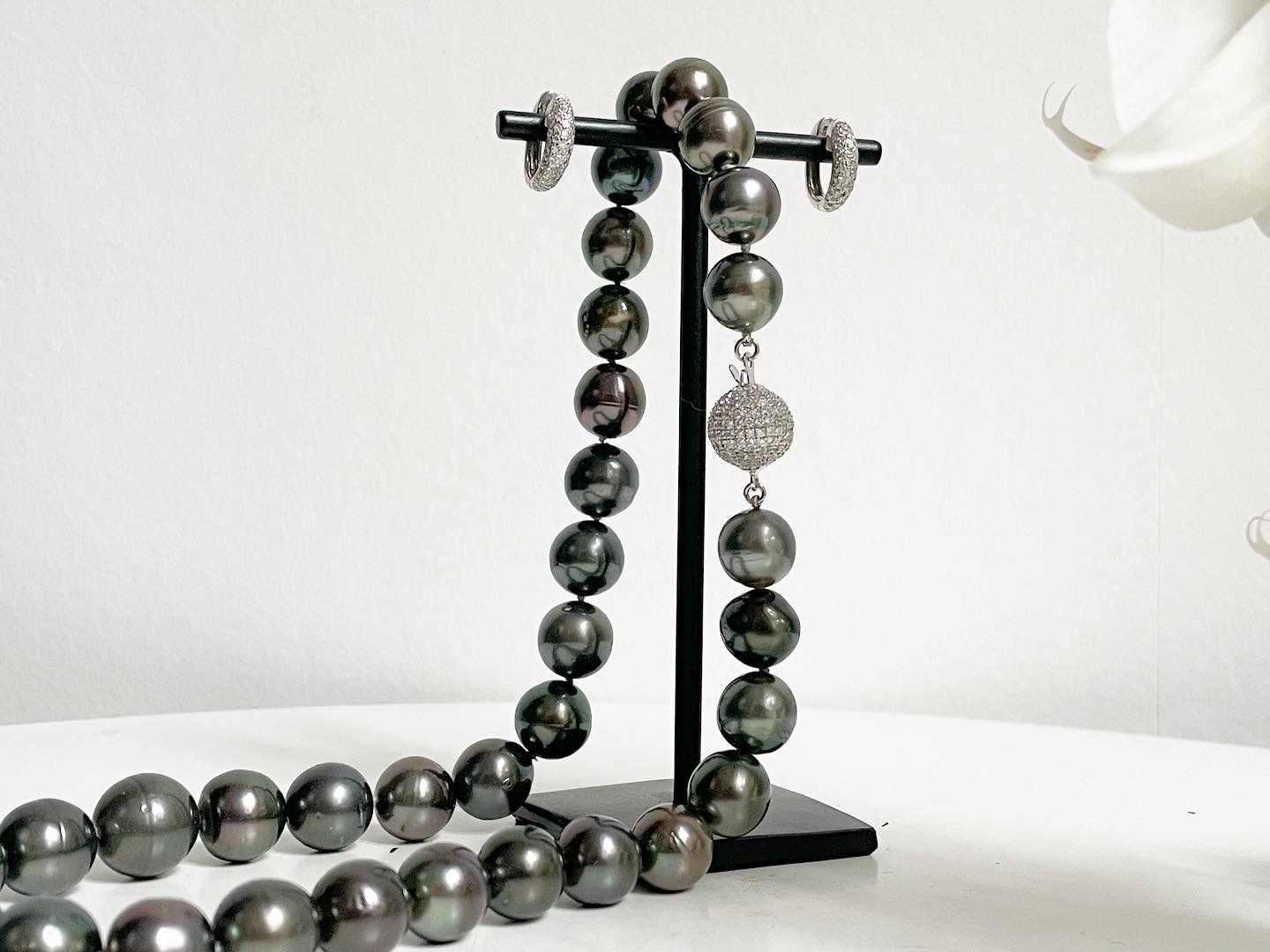 perles-tahiti-perles-grises-collier-bague-bo-ancien-bijoux-luxe-or-et-diamants-aurore-morisse-chestret-5-7