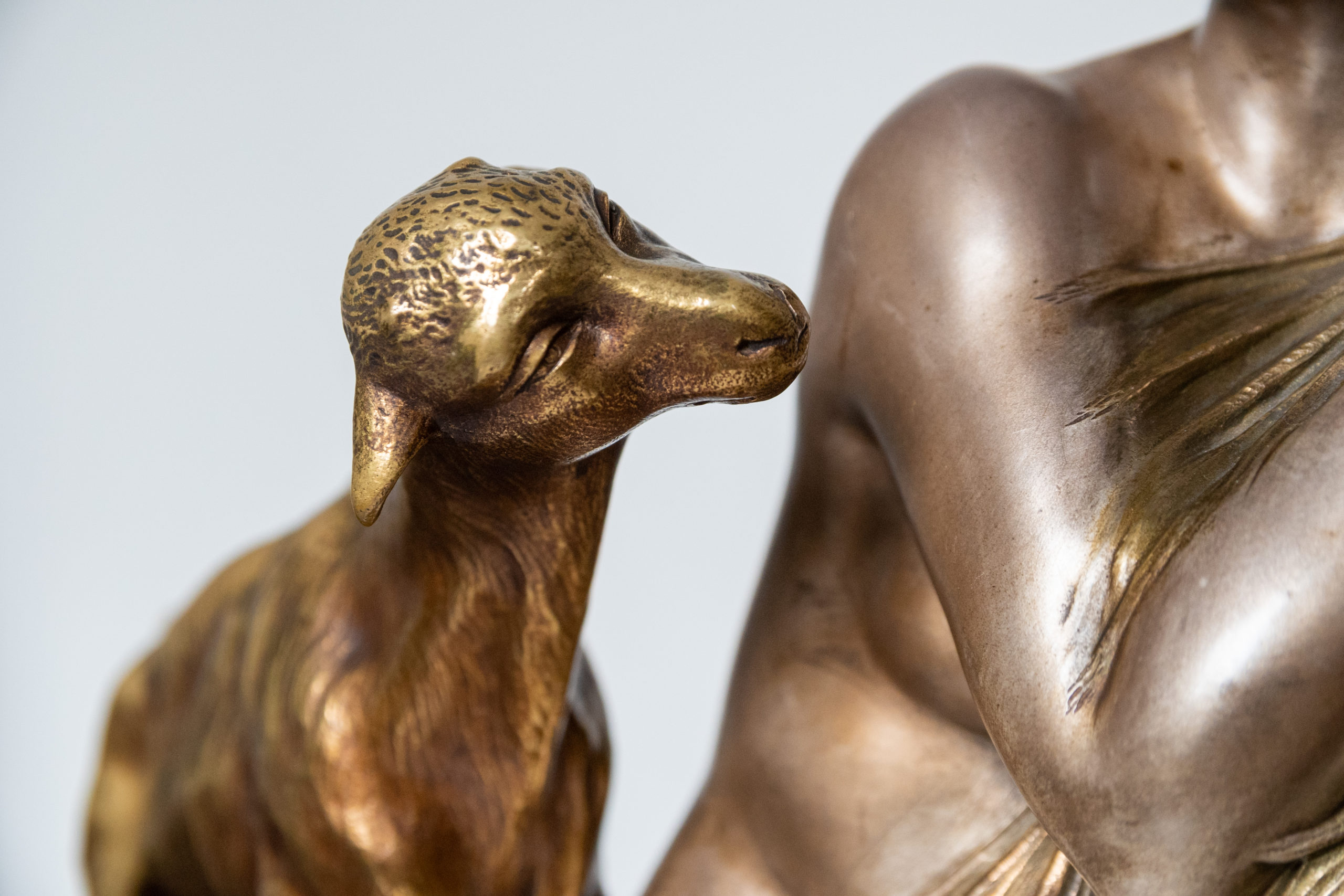 Armand-godard-sculpture-bronze-argenté-art-deco-XXe-france-aurore-morisse-affaire-conclue-antiquaire-liege-belgique3
