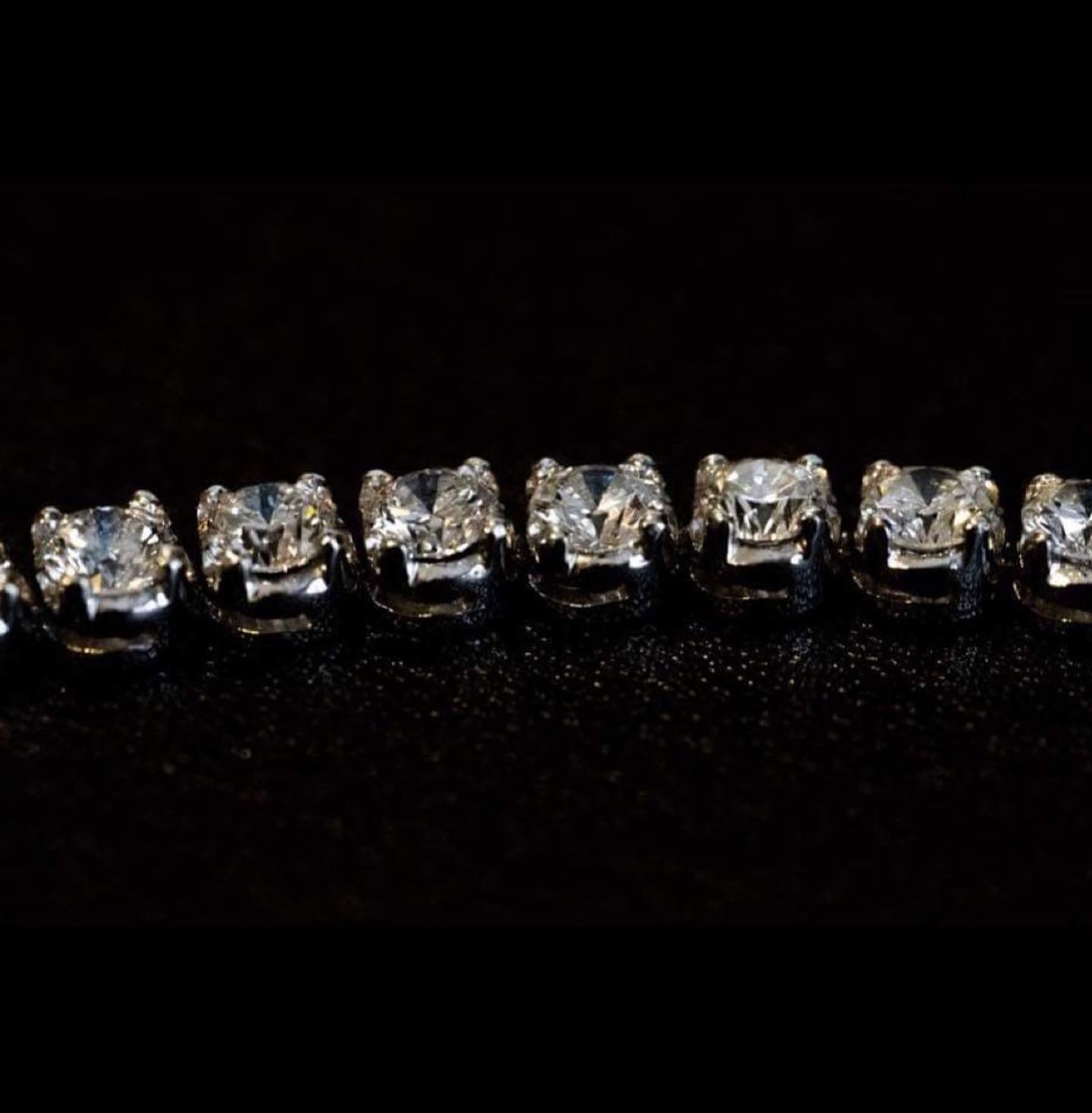 Aurore-Morisse-affaire-conclue-antiquaire-liège-bracelet-or-diamants4