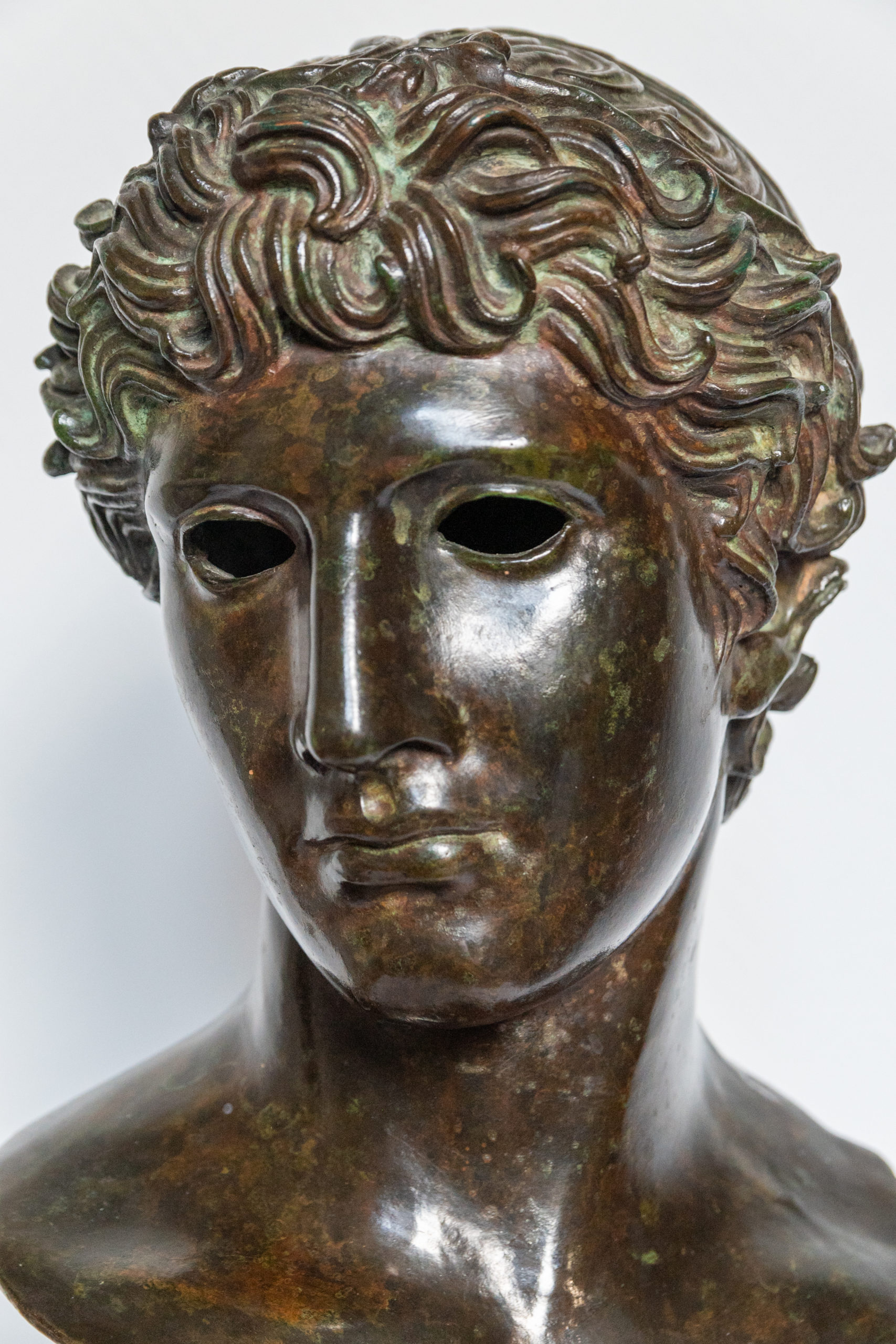 Bronze-grec-antique-tête-grèce-aurore-morisse-bronze-collectionneur-décoration-chestret5-liège-affaireconclue-2