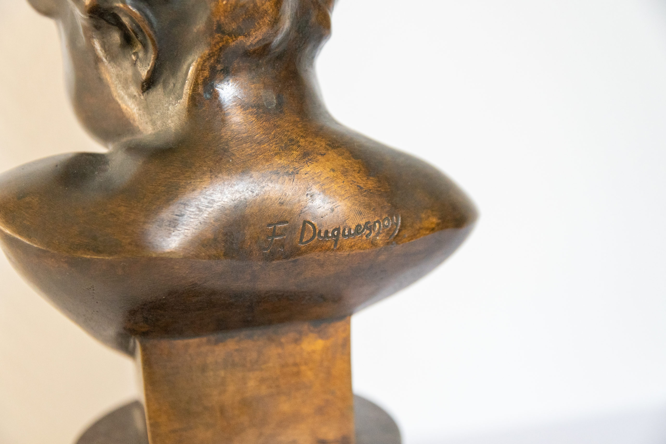 Buste-bronze-enfant-signé-Francois-duquesnoy-antiquité-bronze-aurore-morisse5