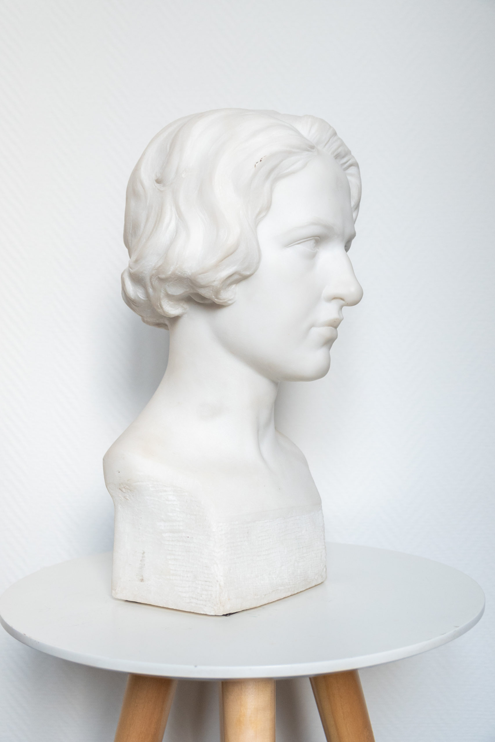 Buste-marbre-carrare-charles-ernest-diosi-sculpture-1920-Buste-femme-antiquaire-liège-aurore-morisse-affaire-conclue2