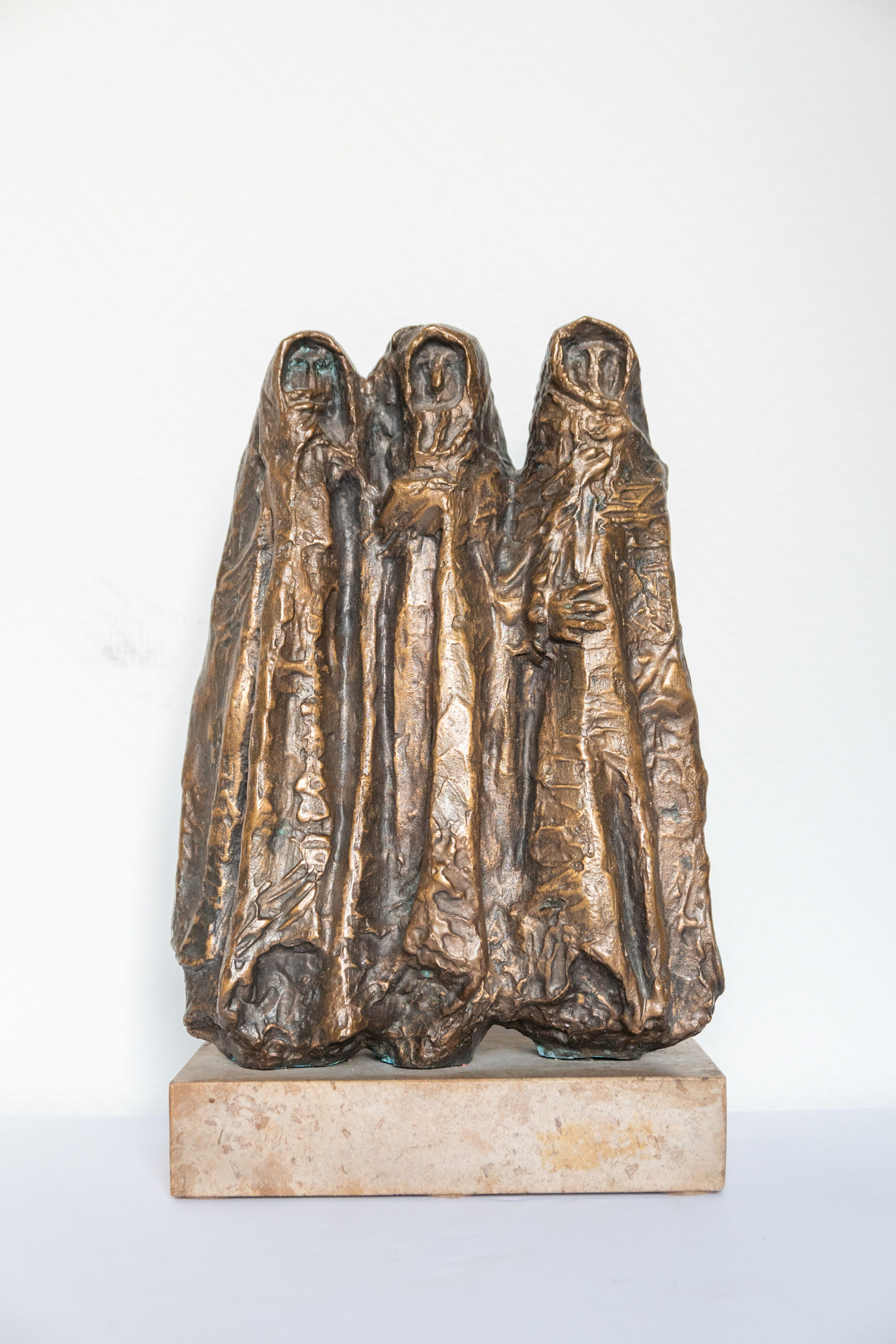 Sculpture-les-trois-femmes-au-tombeau-bronze-signé-LK-art-création-artiste-antiquaire-aurore-morisse-liège-paris-affaireconclue1