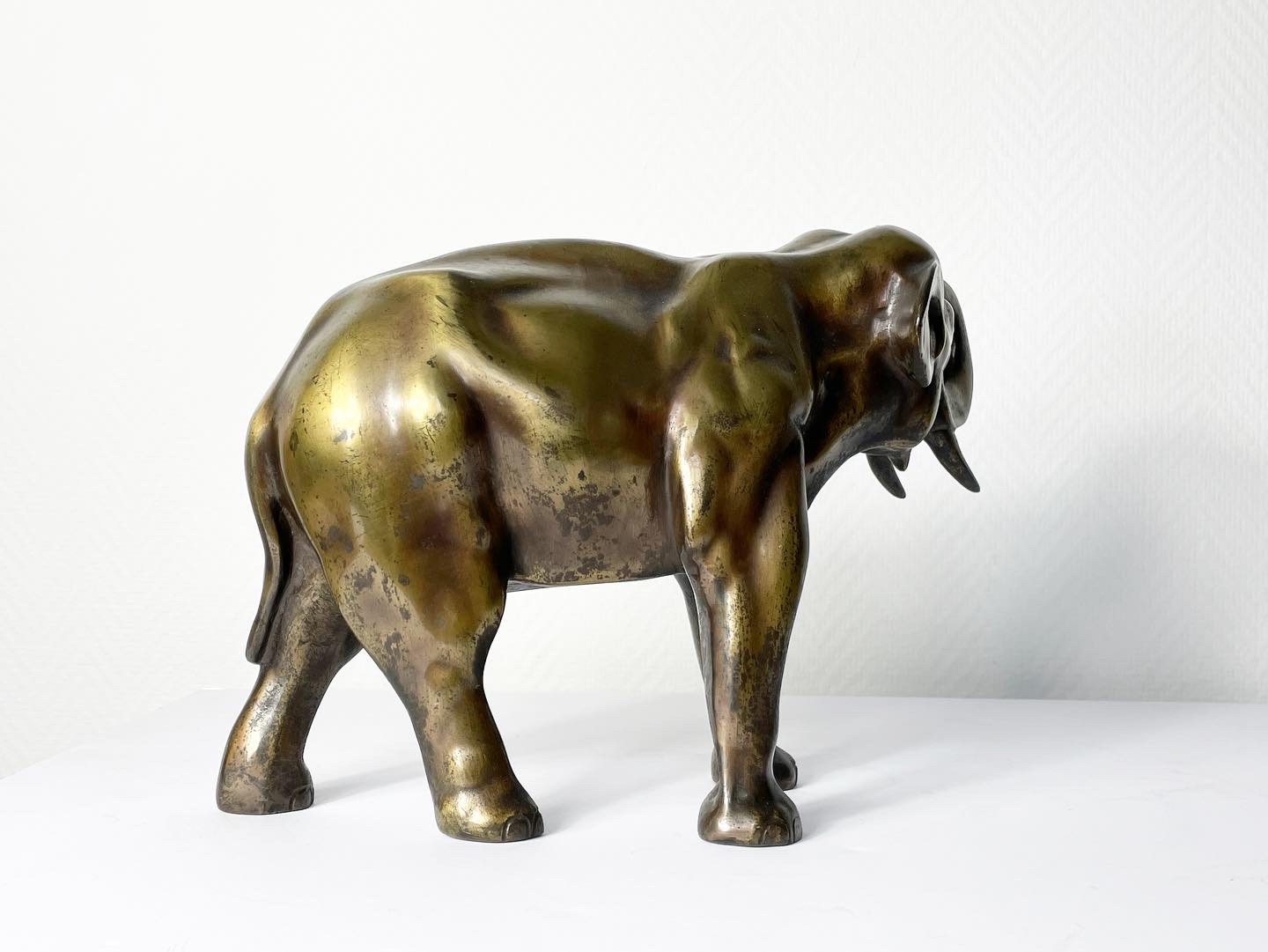 Elephant-bronze-doré-xixe-xxe-aurore-morisse-affaire-conclue-chestret5-liège-paris7