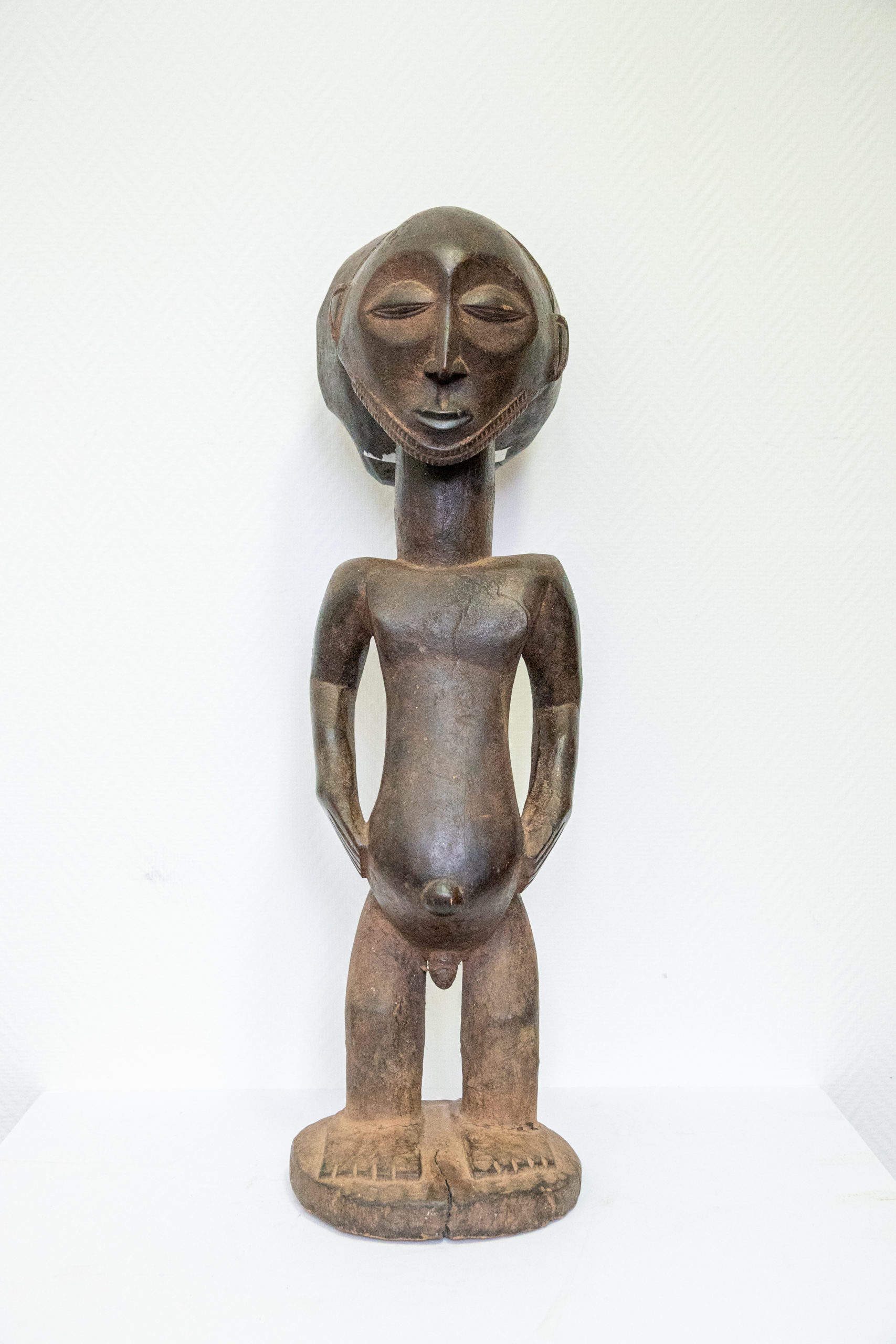sculpture-africaine-hemba-singiti-niebo-luika-république-démocratique-congo-art-primitif-collection-lusingiti-aurore-morisse-affaire-conclue-antiquaité-antiquaire-paris-liège1