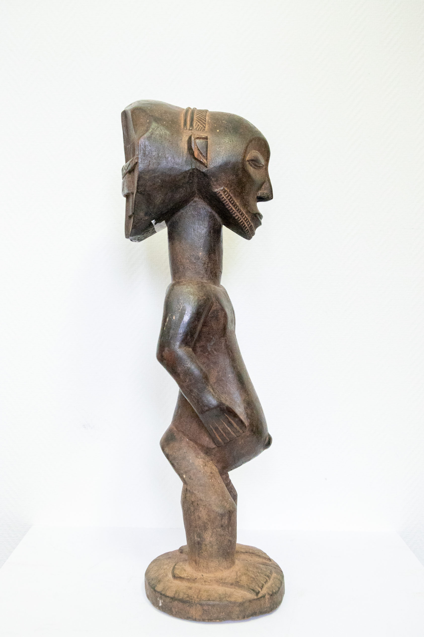 sculpture-africaine-hemba-singiti-niebo-luika-république-démocratique-congo-art-primitif-collection-lusingiti-aurore-morisse-affaire-conclue-antiquaité-antiquaire-paris-liège12