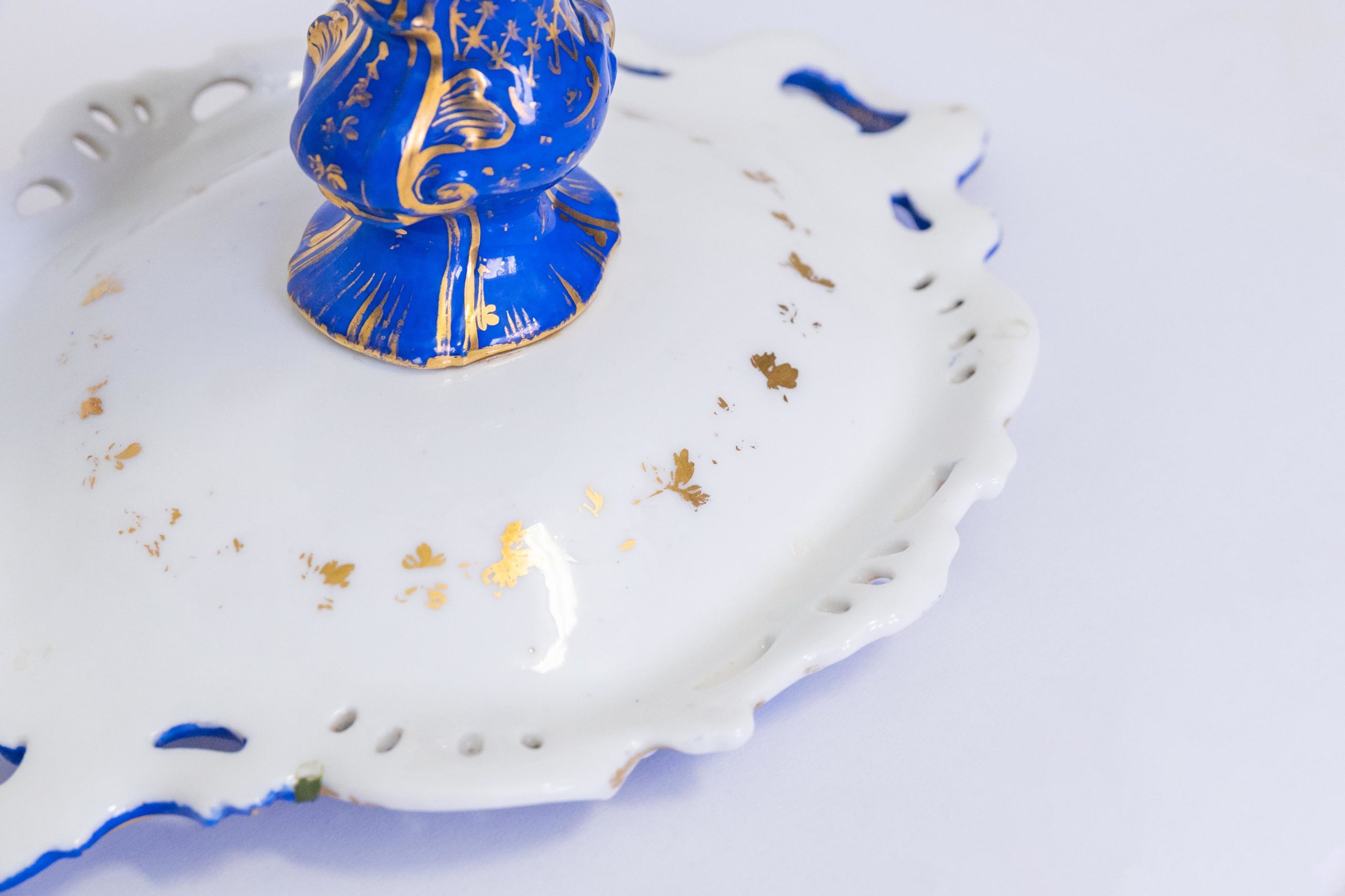 Porcelaine-de-paris-xixe-bleu-sèvres-collection-décoration-antiquités-expertise-affaire-conclue7