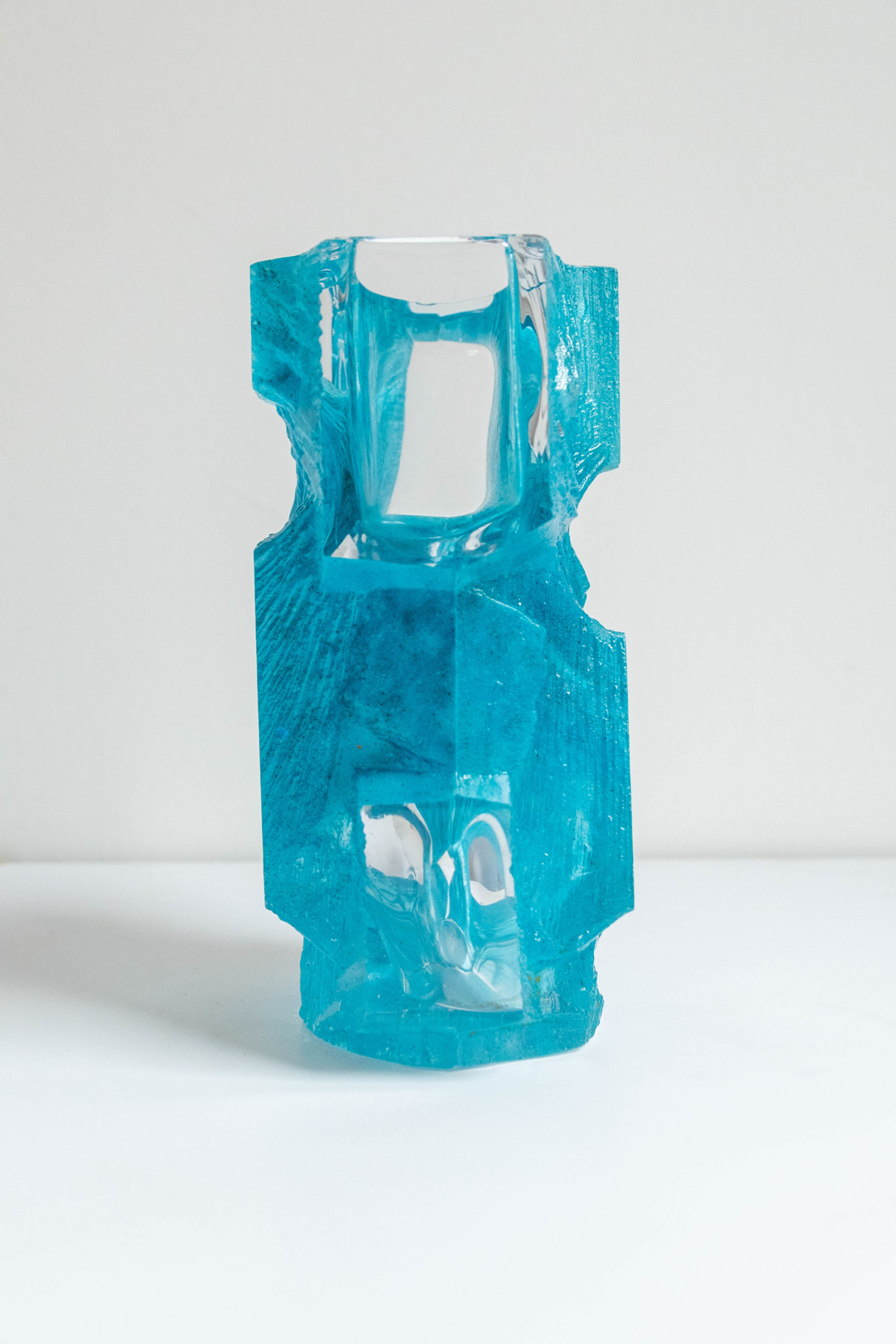 Vase-daum-césar-bleu-géométrique-verrerie-XXe-art-antiquaire-expert-liège-paris-aurore-morisse-affaire-conclue-estimation-art-contemporain-objet-anciens2