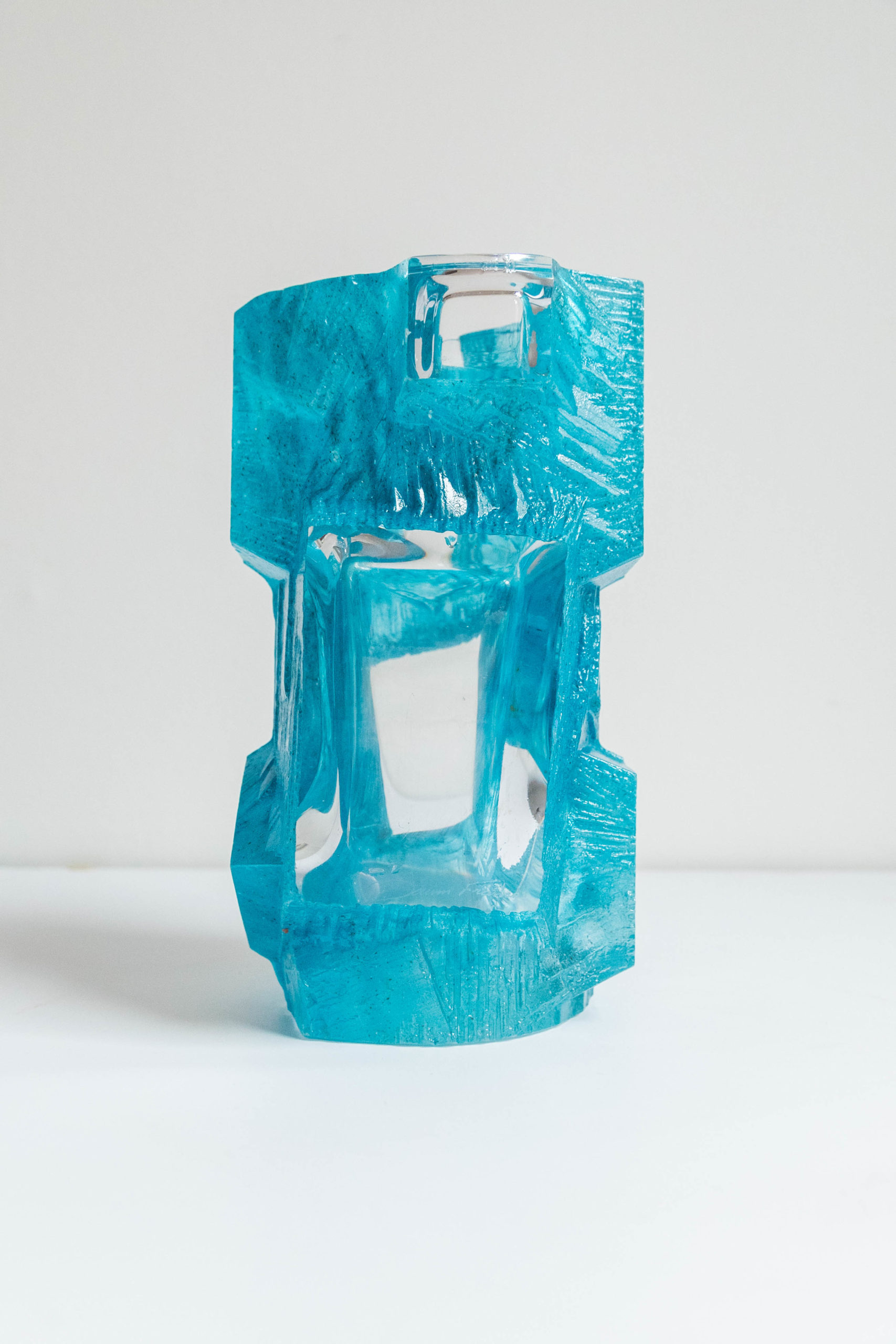 Vase-daum-césar-bleu-géométrique-verrerie-XXe-art-antiquaire-expert-liège-paris-aurore-morisse-affaire-conclue-estimation-art-contemporain-objet-anciens3
