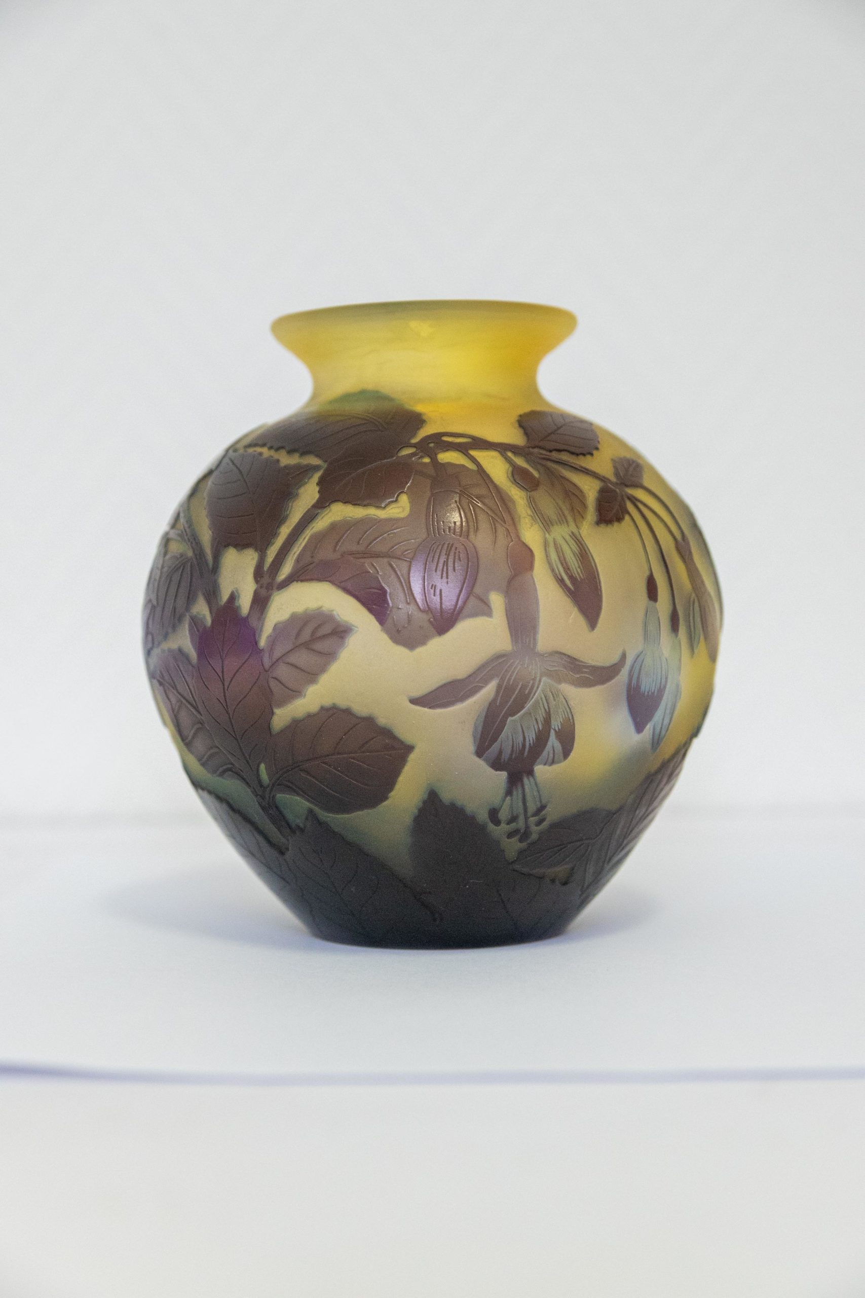 Vase-verrerie-nancy-art-nouveau-Emile-gallé-vase-gallé-authentique-signature-antiquaire-aurore-morisse-auroremorisse-affaire-conclue-liège-paris-antiquités1