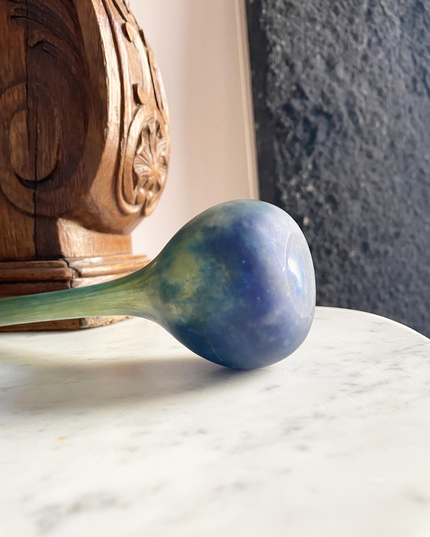 vase-soliflore-daum-nancy-bleu-vert-collection-privée-investissement-aurore-morisse-antiquaire-décoration-antiquité-objet-ancien-liège-paris-affaire-conclue-marchad-art-antiques1