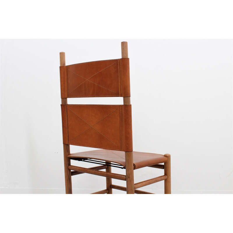 chaises-vintage-kentucky-par-carlo-scarpa-pour-bernini-1970