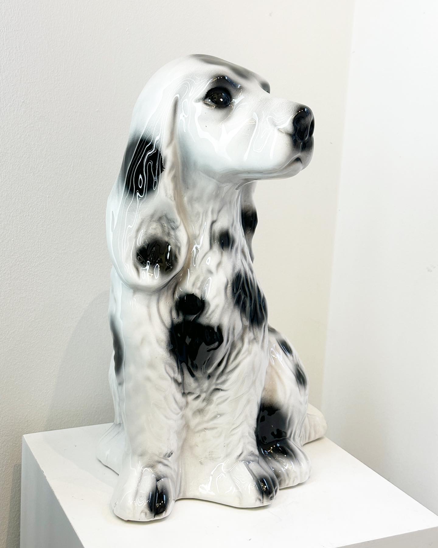 chien-céramique-italien-aurore morisse-gallery-liège-paris-affaire conclue-antiquaire-art-déco