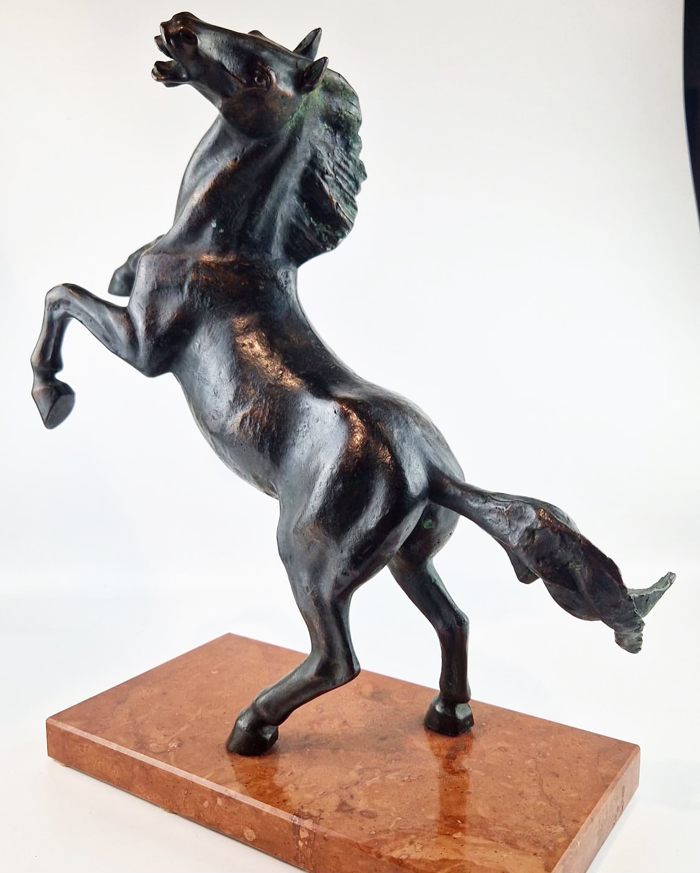 Auroremorisse-art-antiquités-antiquaire-collection-liege-art-affaire-conclue-vintage-bronze-sculture-cheval1