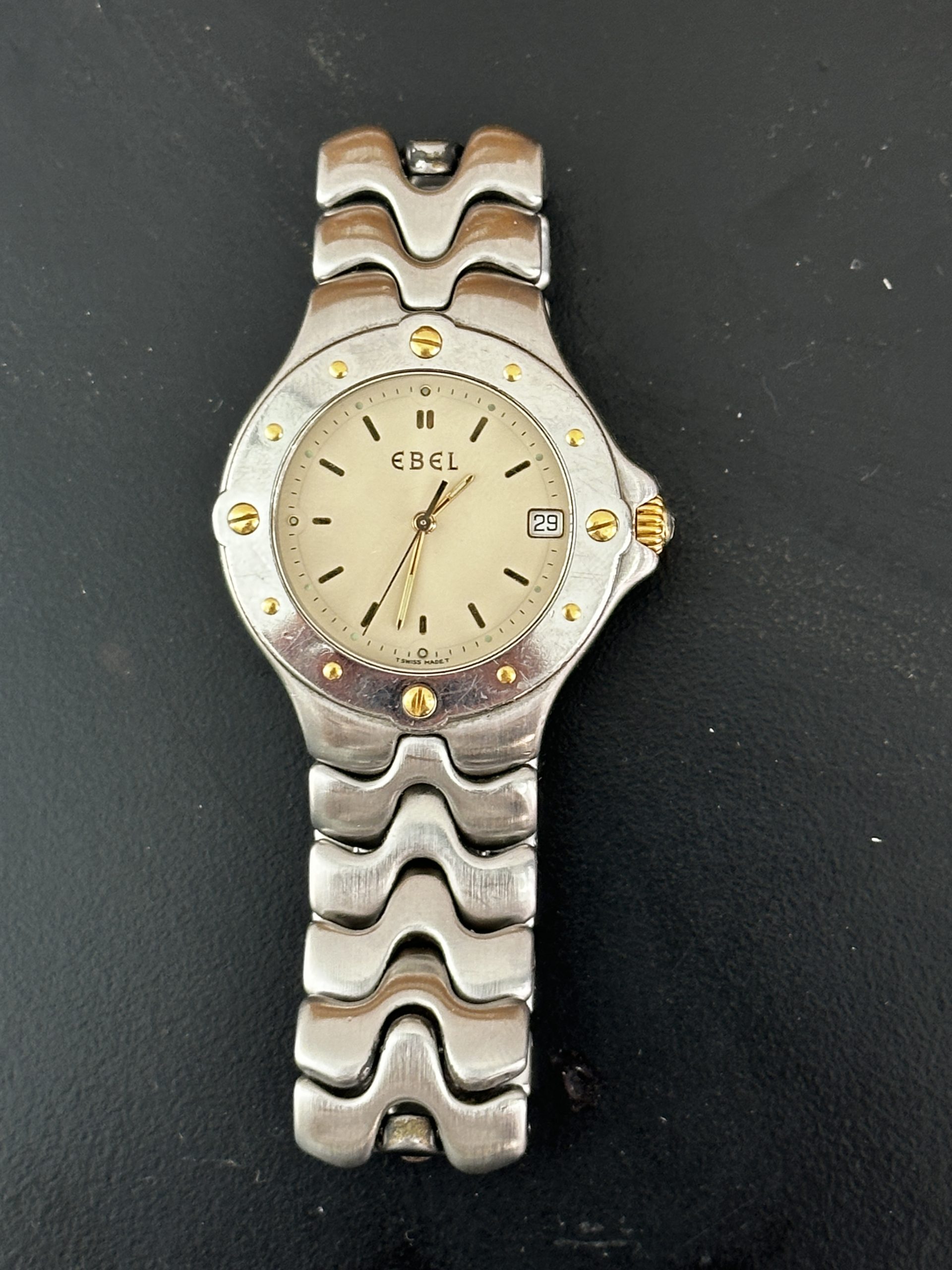 Auroremorisse-art-antiquités-antiquaire-collection-liege-art-affaire-conclue-vintage-montre-Ebel-sportwave5