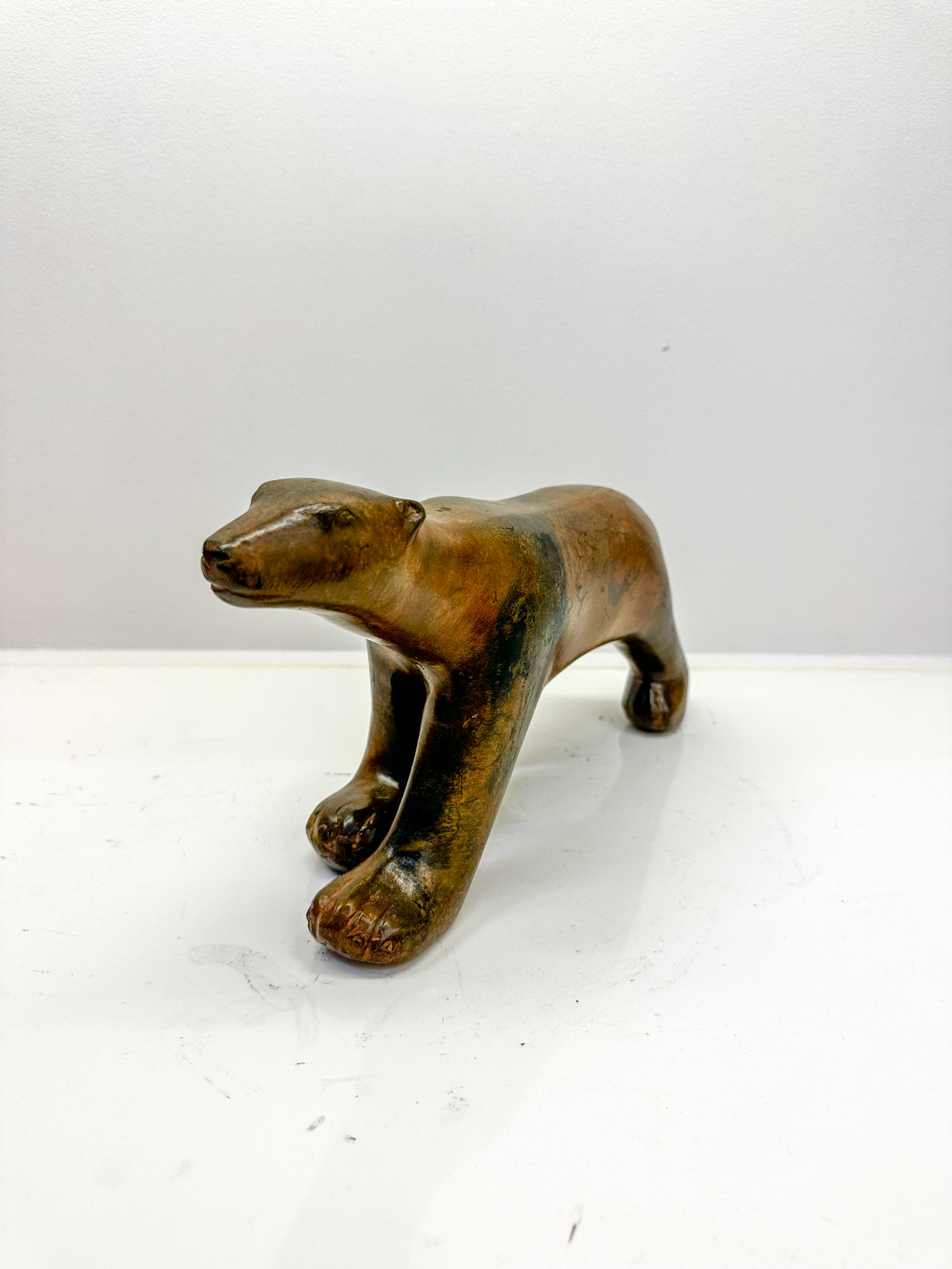 IMG_7773aurore-morisse-affaire-conclue-sculpture-bronze-ours-polaire-pierre-chenet-pompon-contemporain-20e-siècle-patine-collectionneur-animal-banquise-moyen-format-investissement