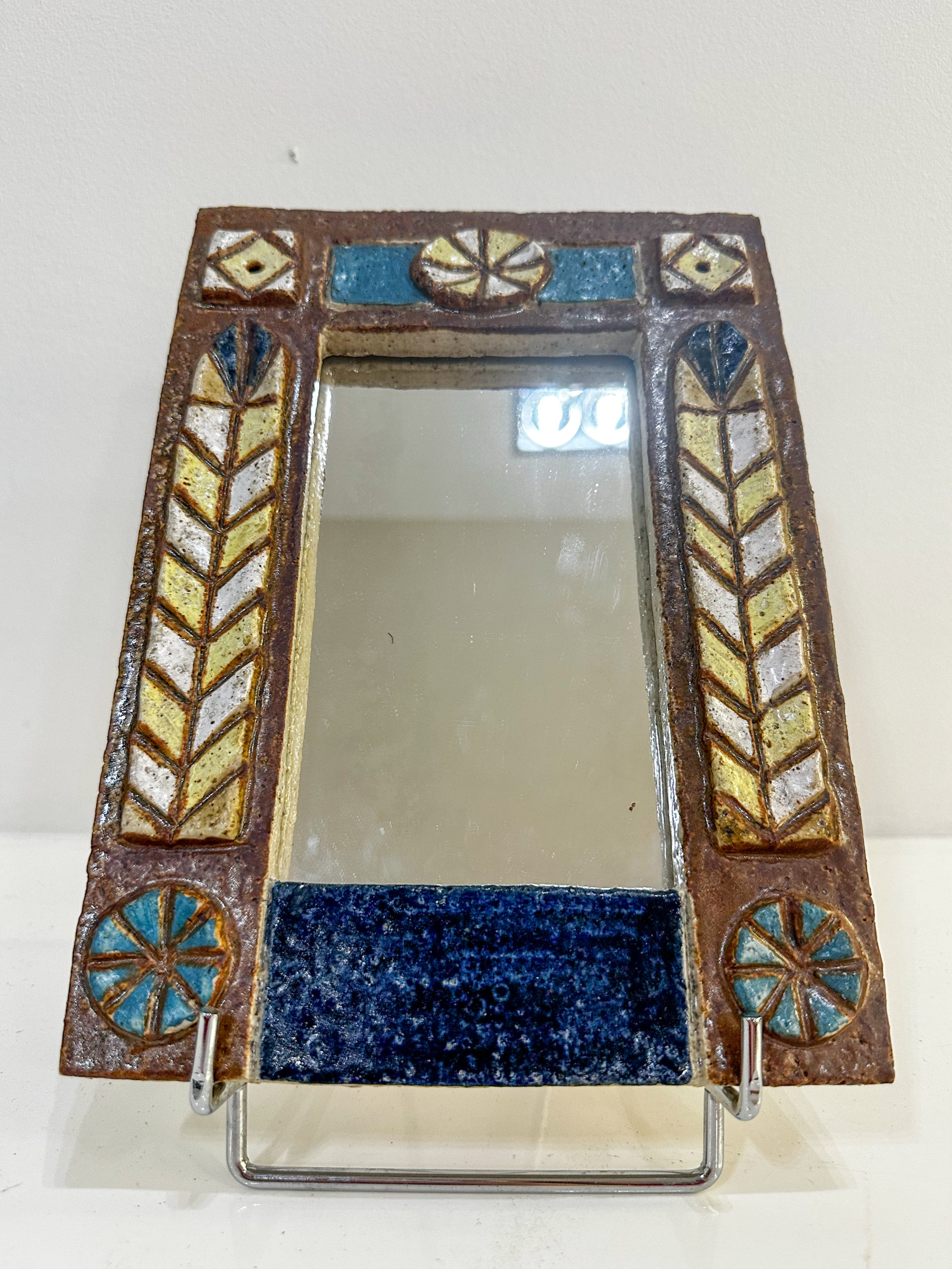 IMG_8163aurore-morisse-affaire-conclue-miroir-les-argonautes-vallauris-céramique-émaillée-collection-investissement-décoration-abstrait-géométrique