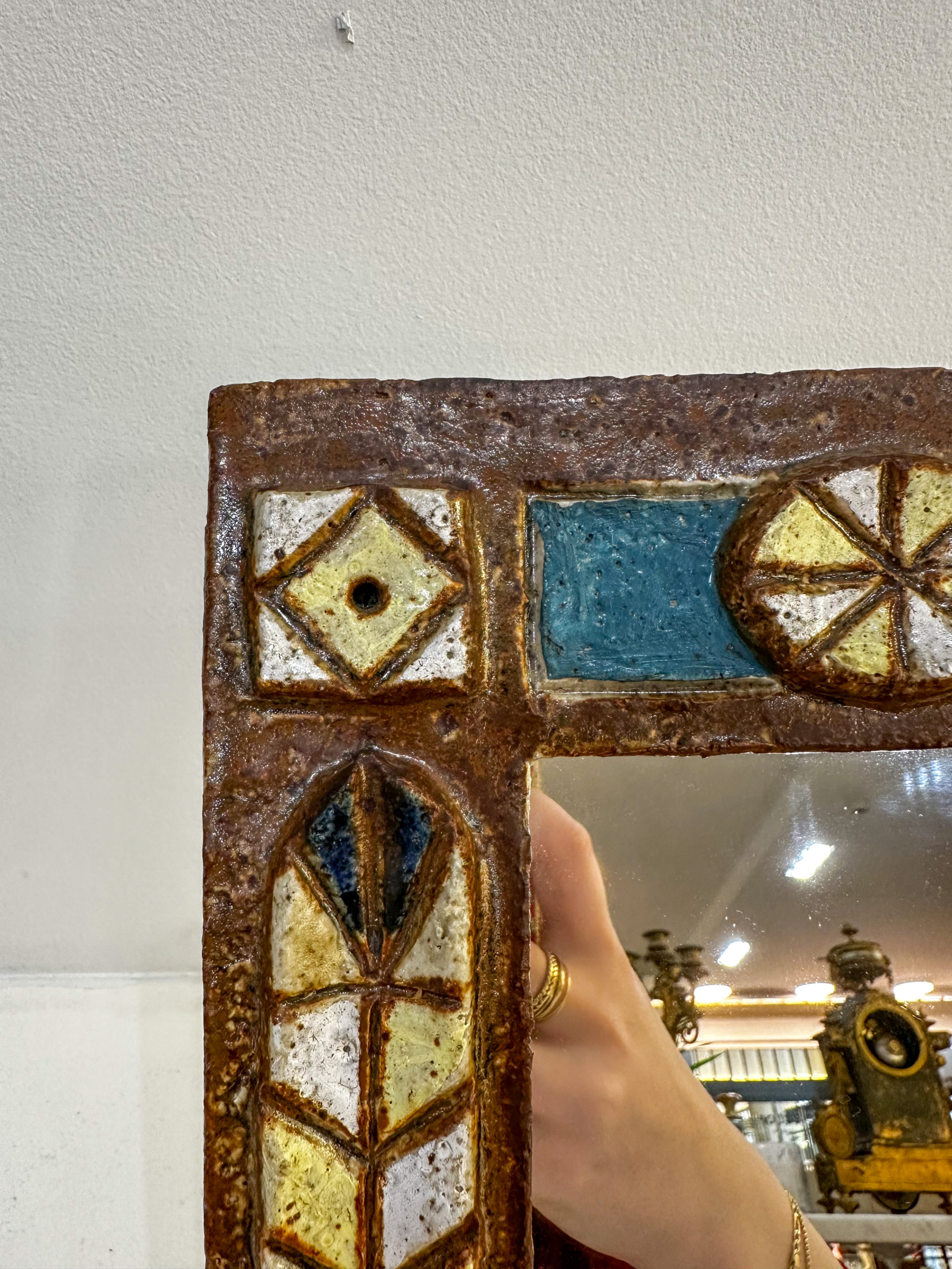 IMG_8164aurore-morisse-affaire-conclue-miroir-les-argonautes-vallauris-céramique-émaillée-collection-investissement-décoration-abstrait-géométrique